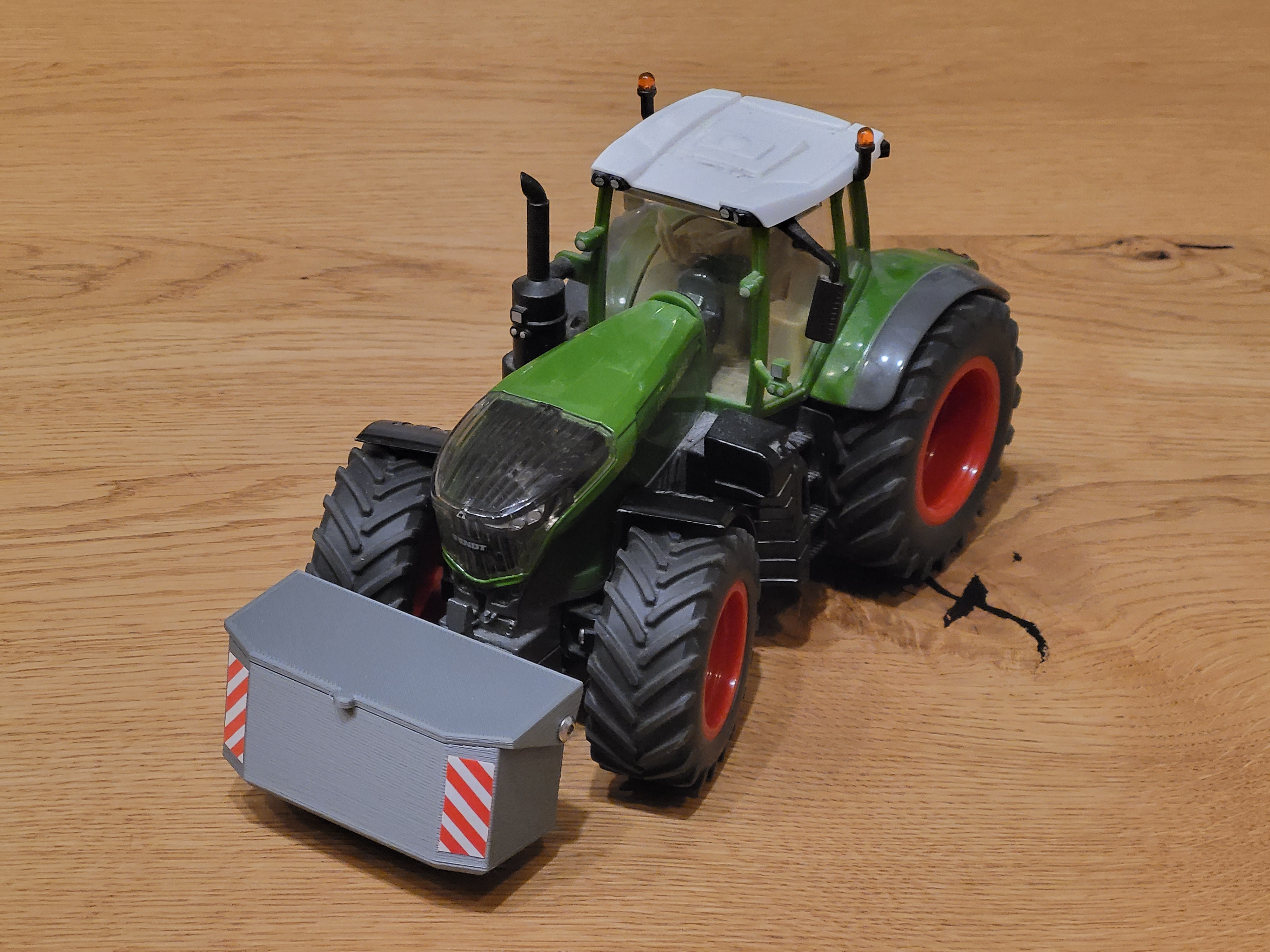 Siku toy tractor front crate / Siku Spielzeugtraktor Frontkiste