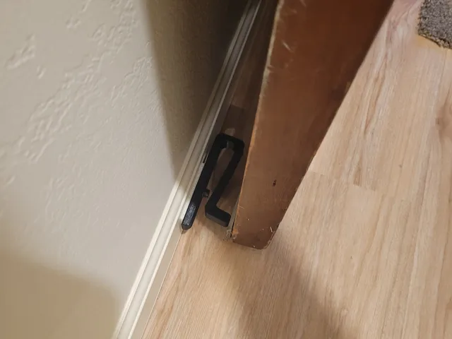 Springy Door stop