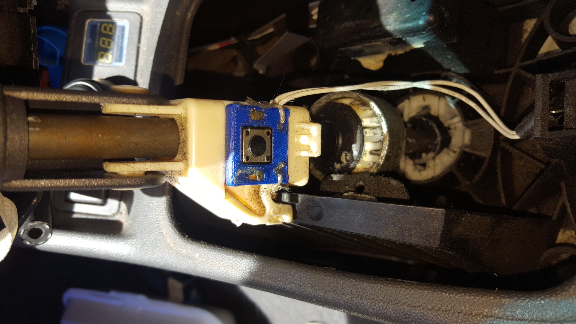 Nitrous activation or immobiliser push button holder. by Dave