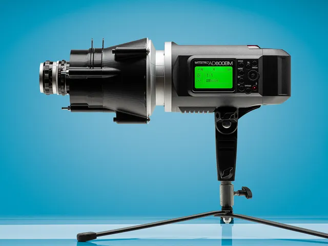 Gobo holder for studio stobes