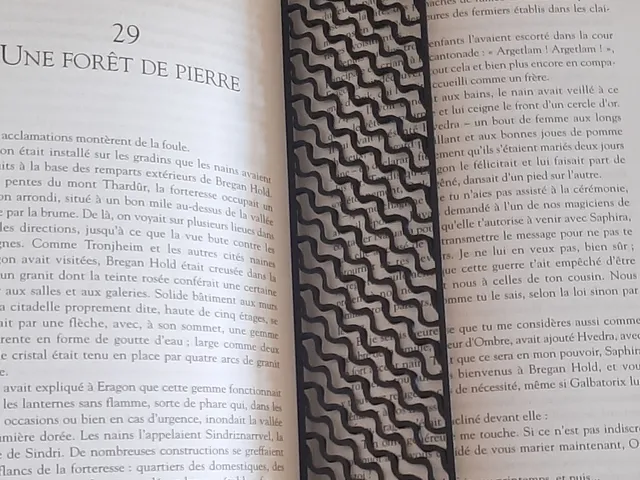 Customizable bookmark
