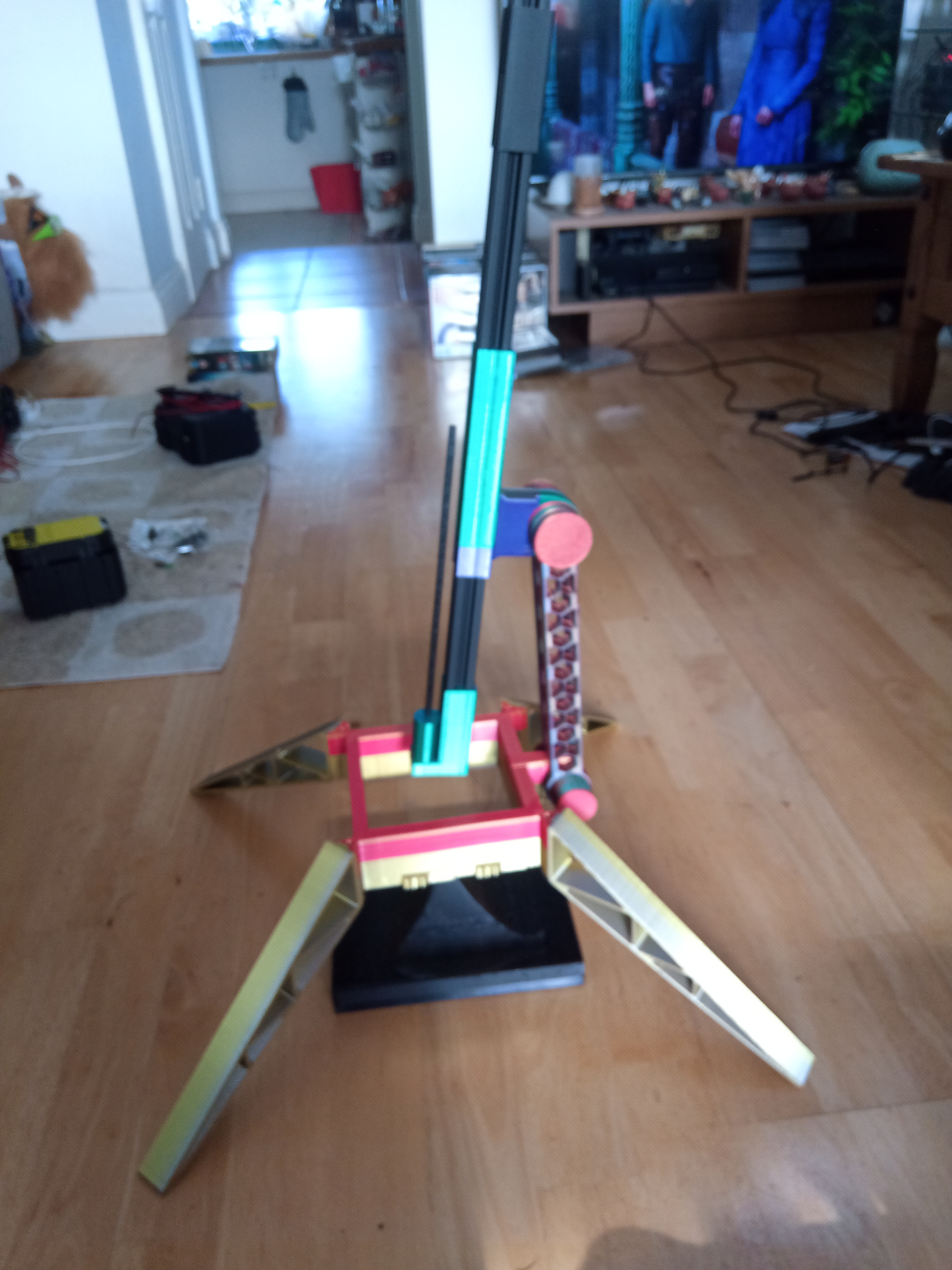 Fully adjustable Model Rocket launchpad with rail and rod capability.