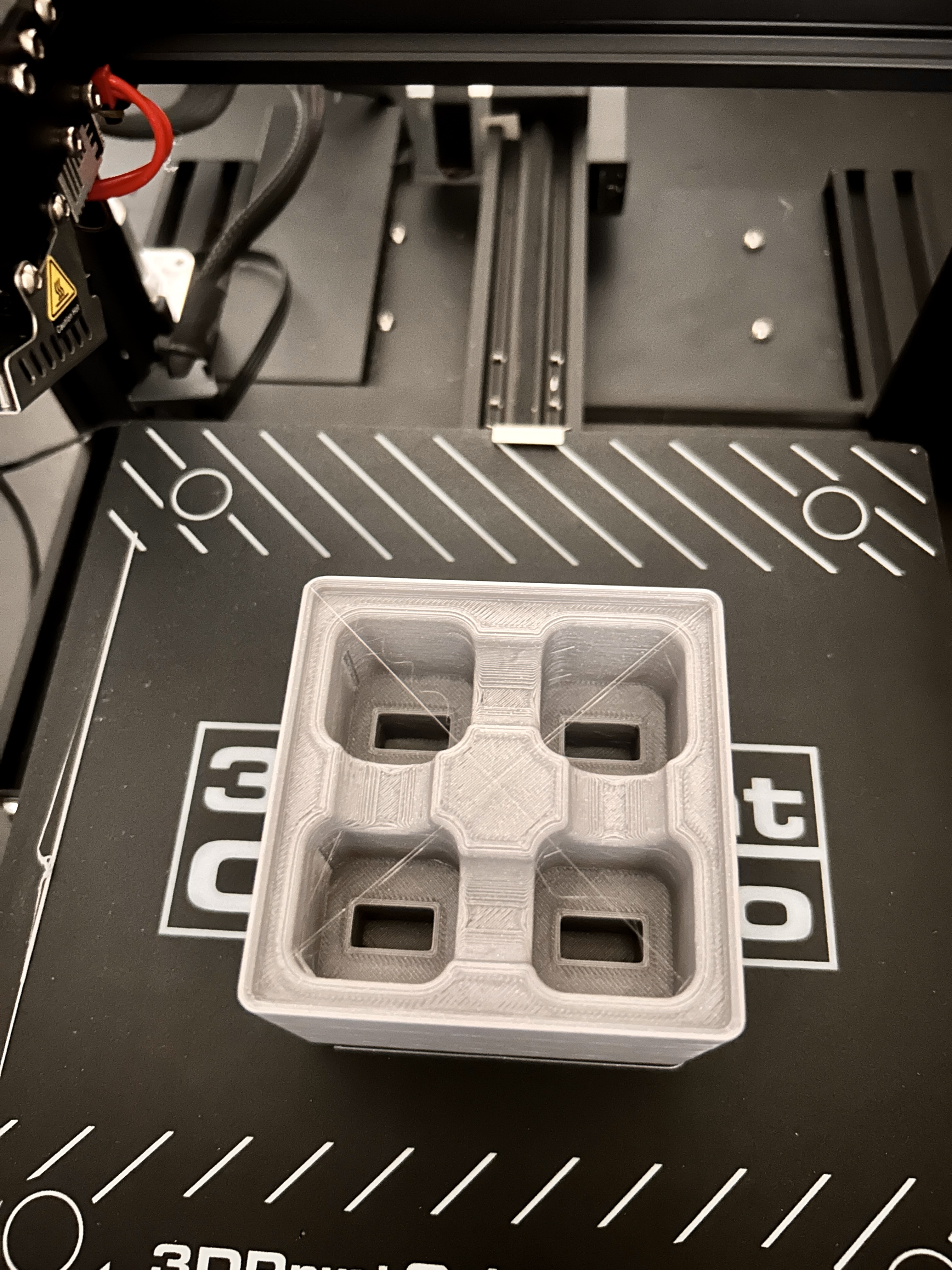 Miniatura 6 do modelo 3D Gridfinity Apple USB Plug Storage (U.S.)