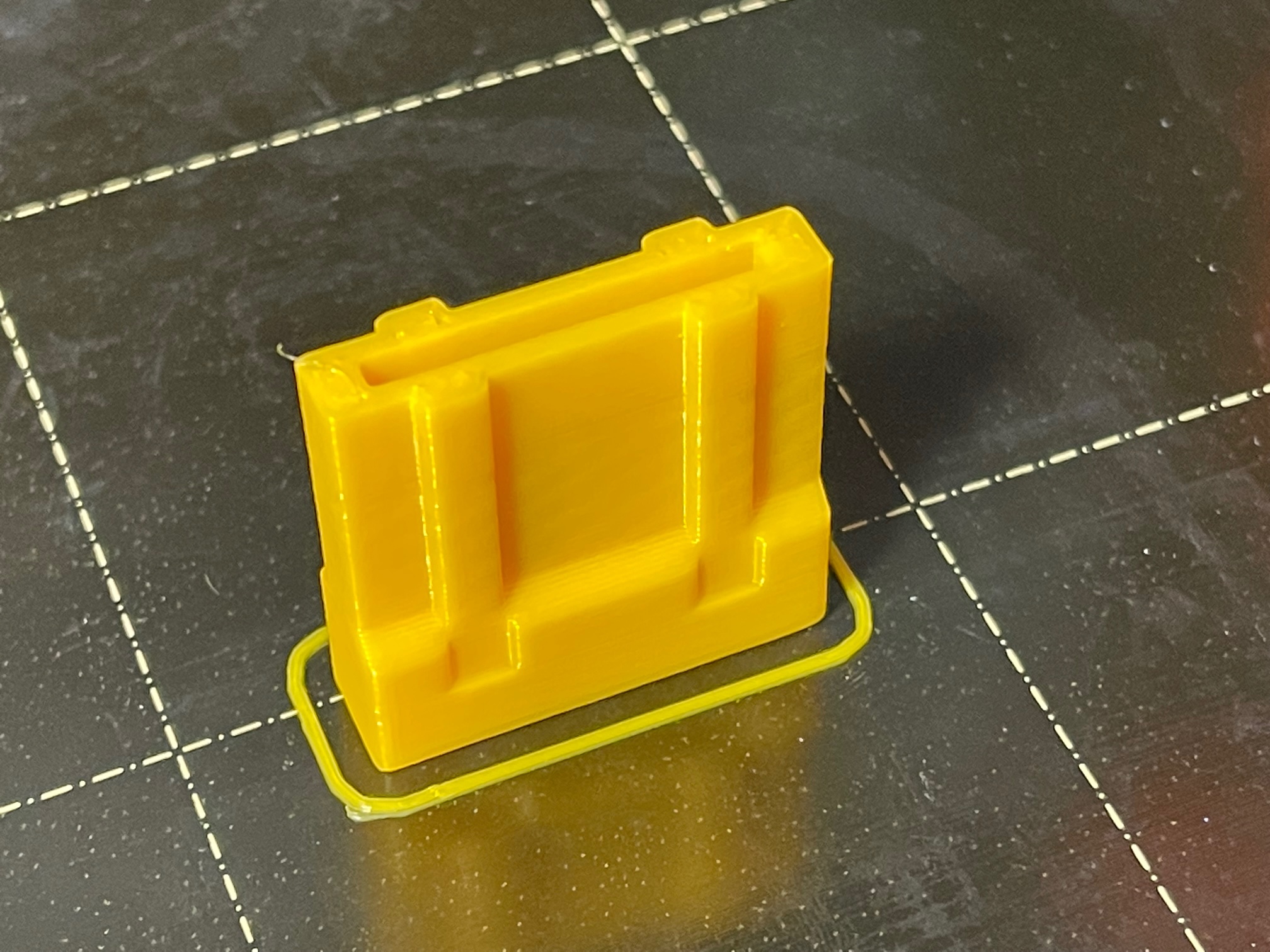Card Model Rounded Handle Larger Handle SD Card Grip Holder by Real 3D Prints | Download free STL ...