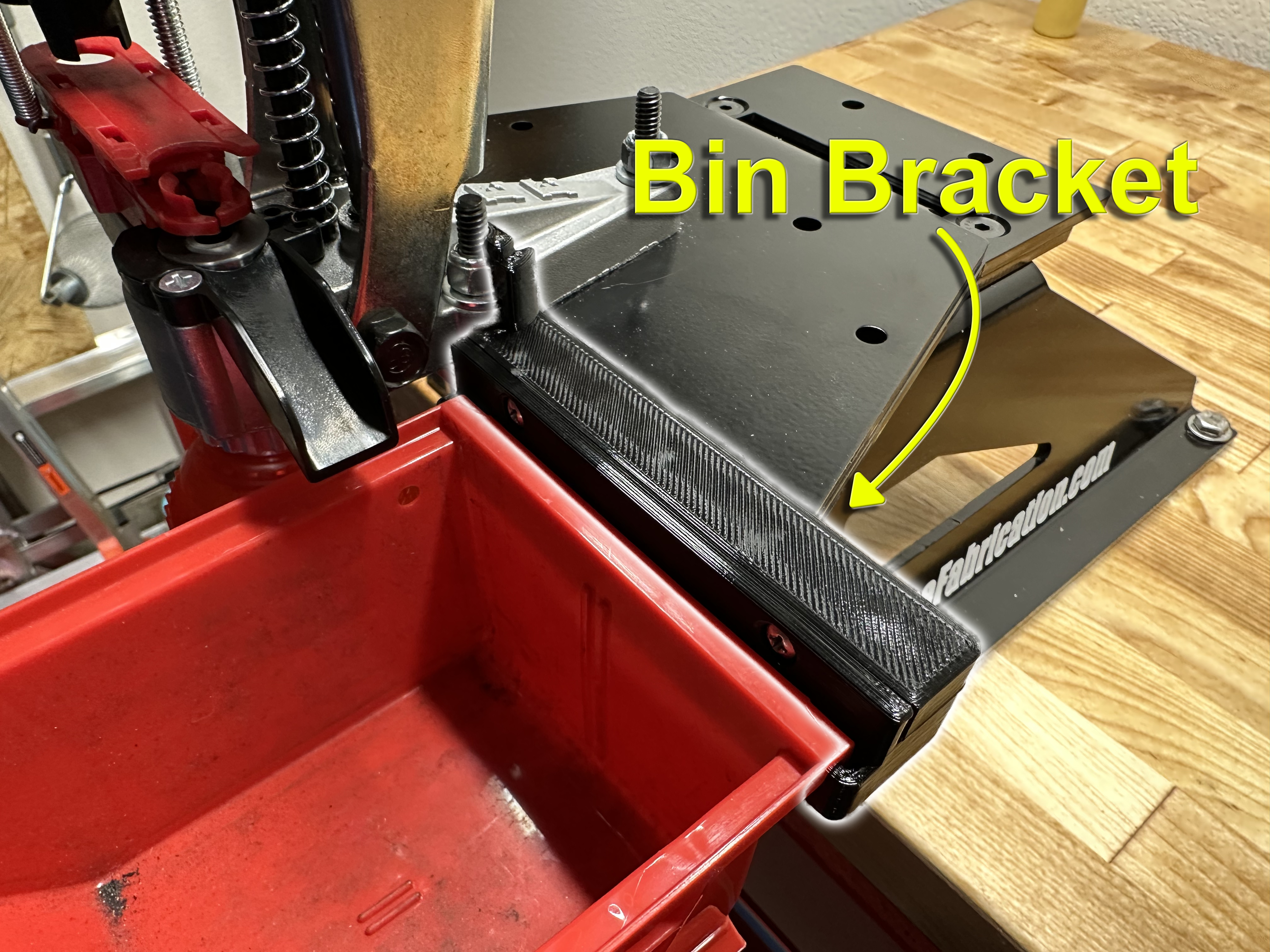 Akro/Uline Bin Bracket for Lee APP on IF QC Plate