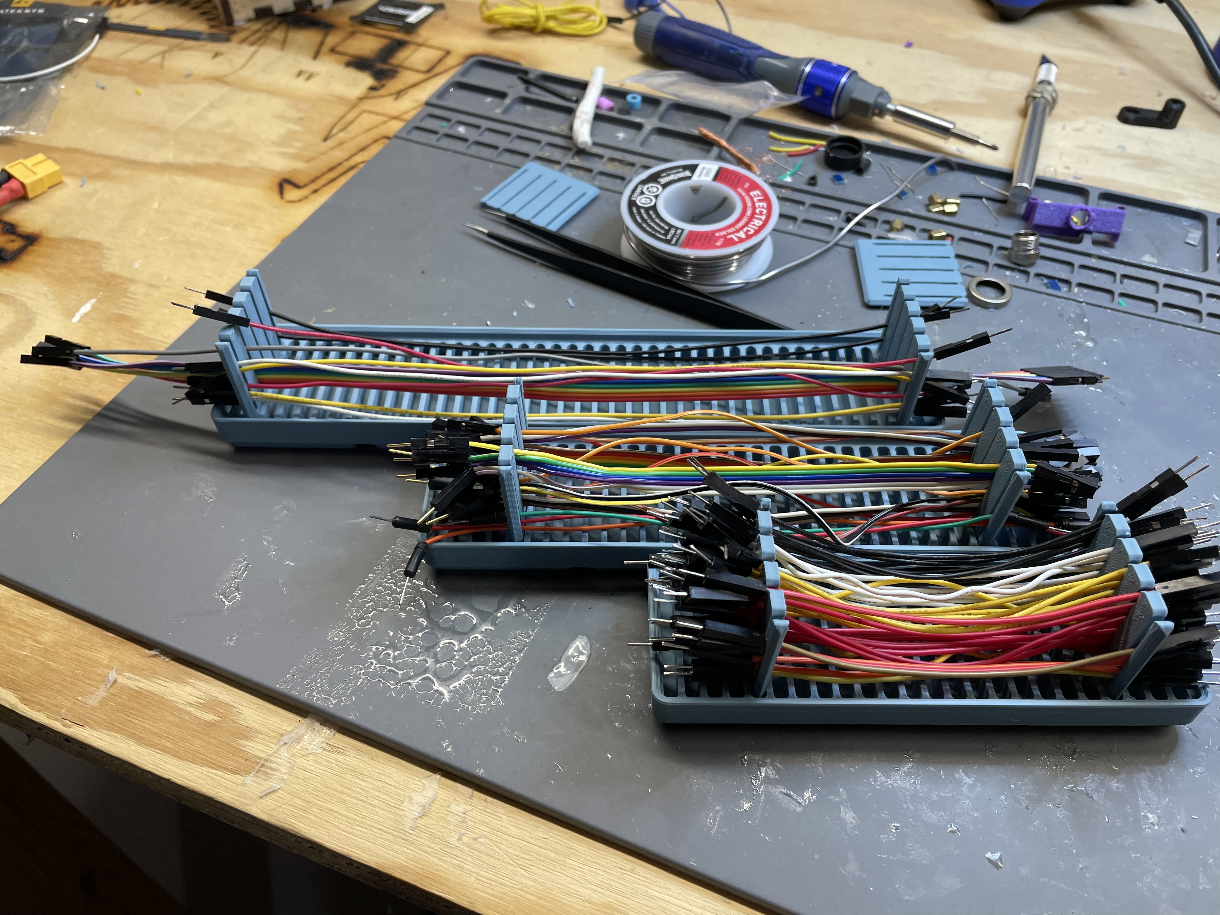 Miniatura 2 do modelo 3D Gridfinity Adjustable Jumper Wire Comb Fixed Base