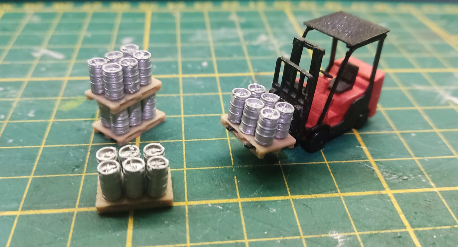 H0 1:87 scale beer keg