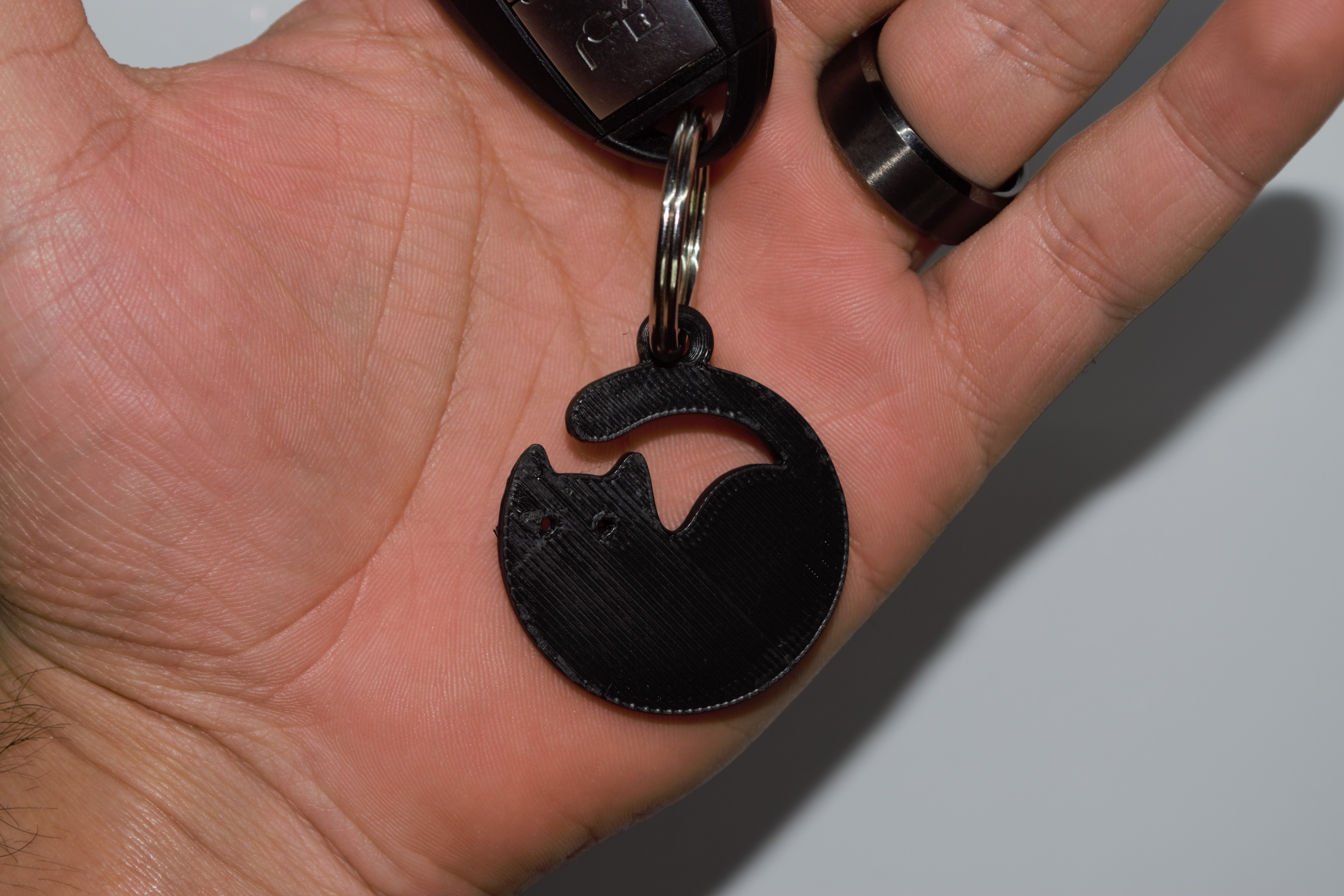 Simple Halloween cat keychain version two