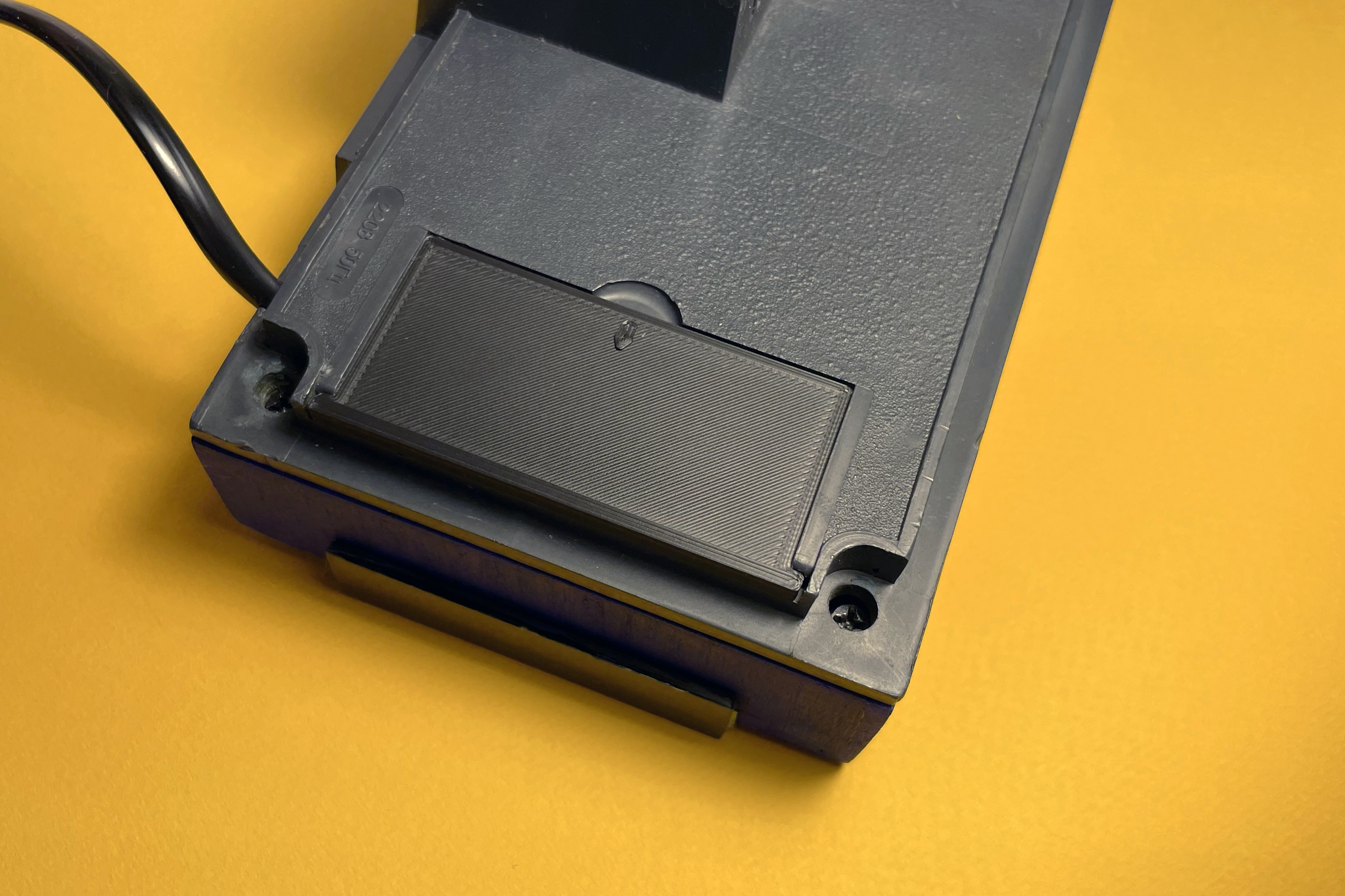 Elektronika 6.15M battery cover