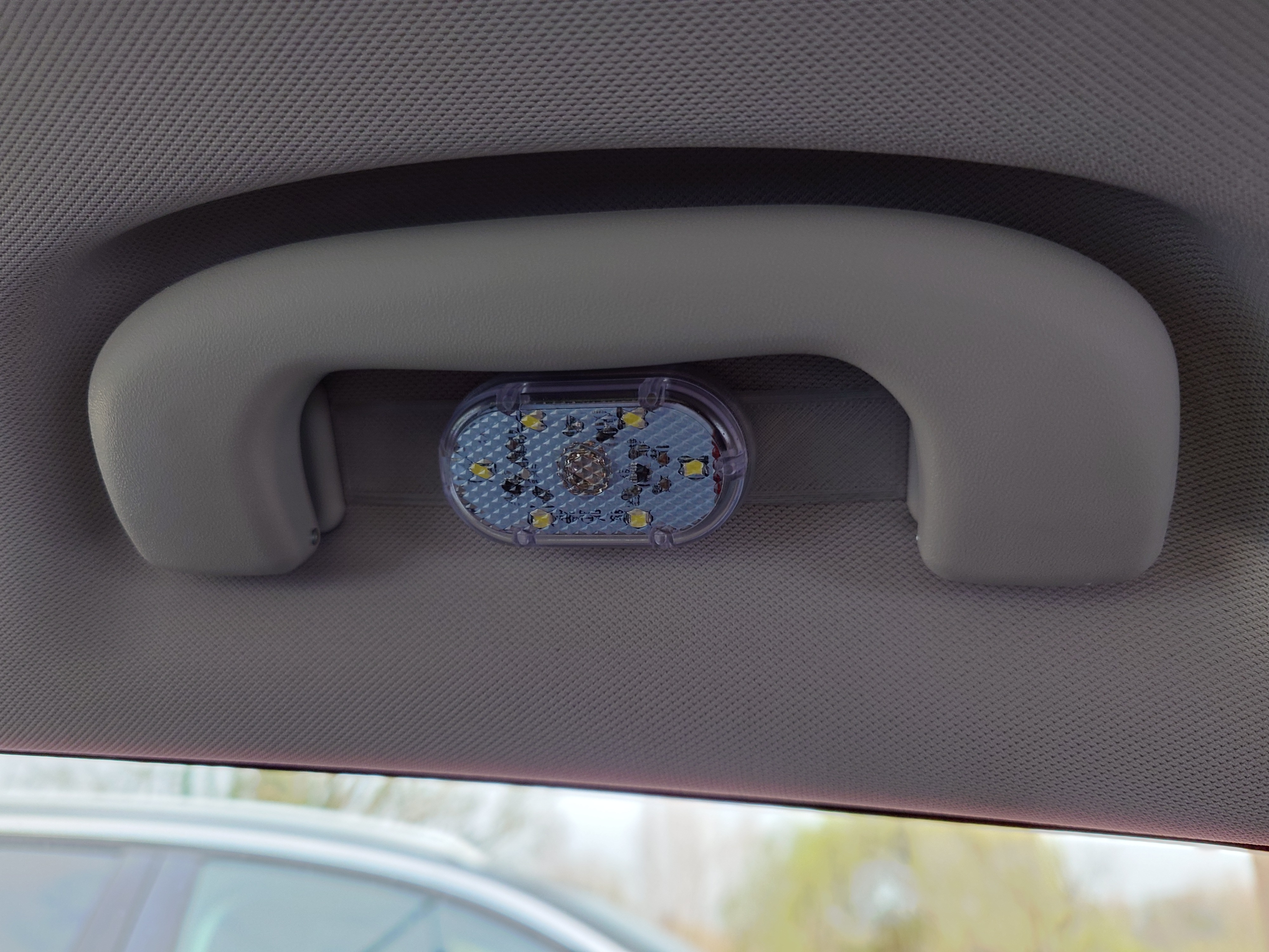 MG4 2026 Back Seat Light Fitting