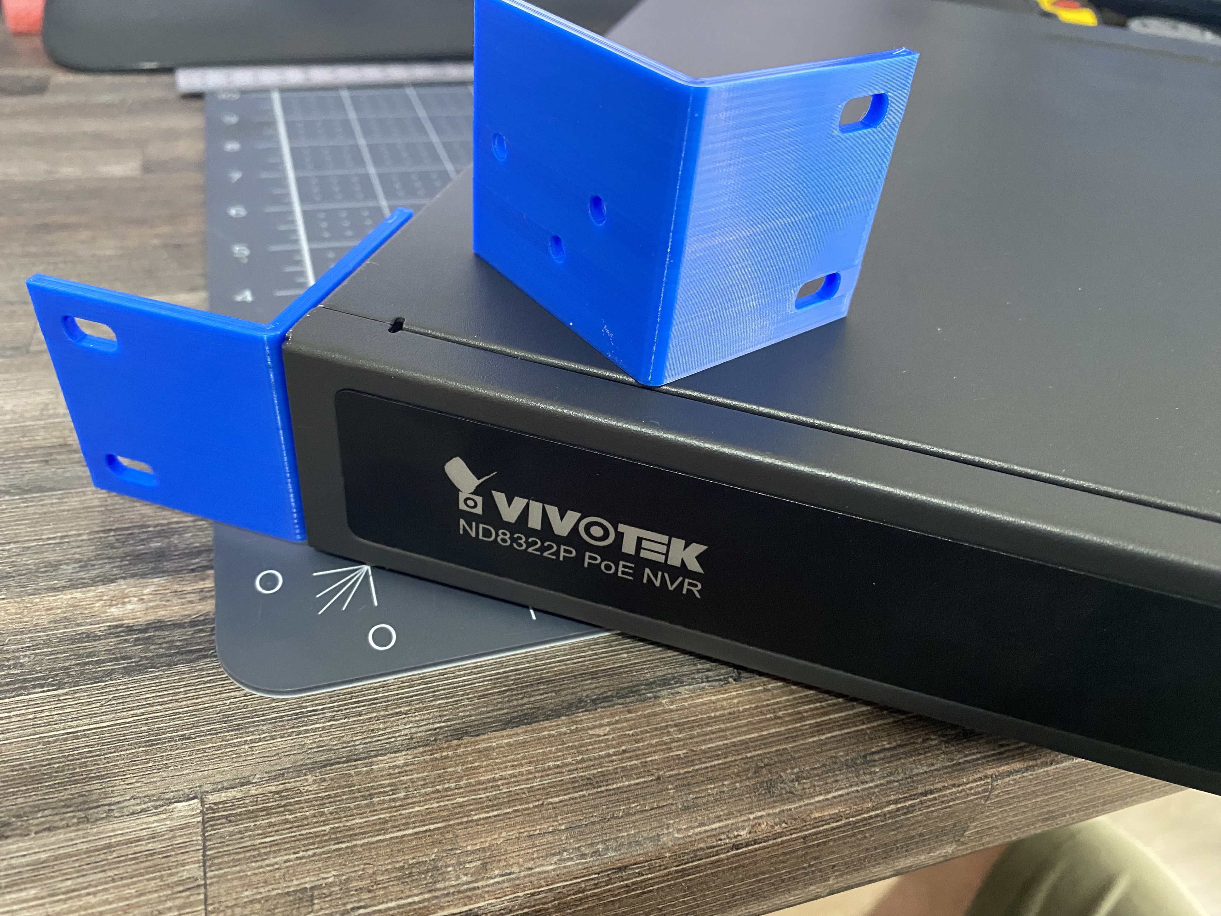 Vivotek ND8322P NVR 1U Brackets