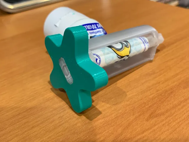 Bigger Handle for Ratchet Toothpaste Tube Squeezer