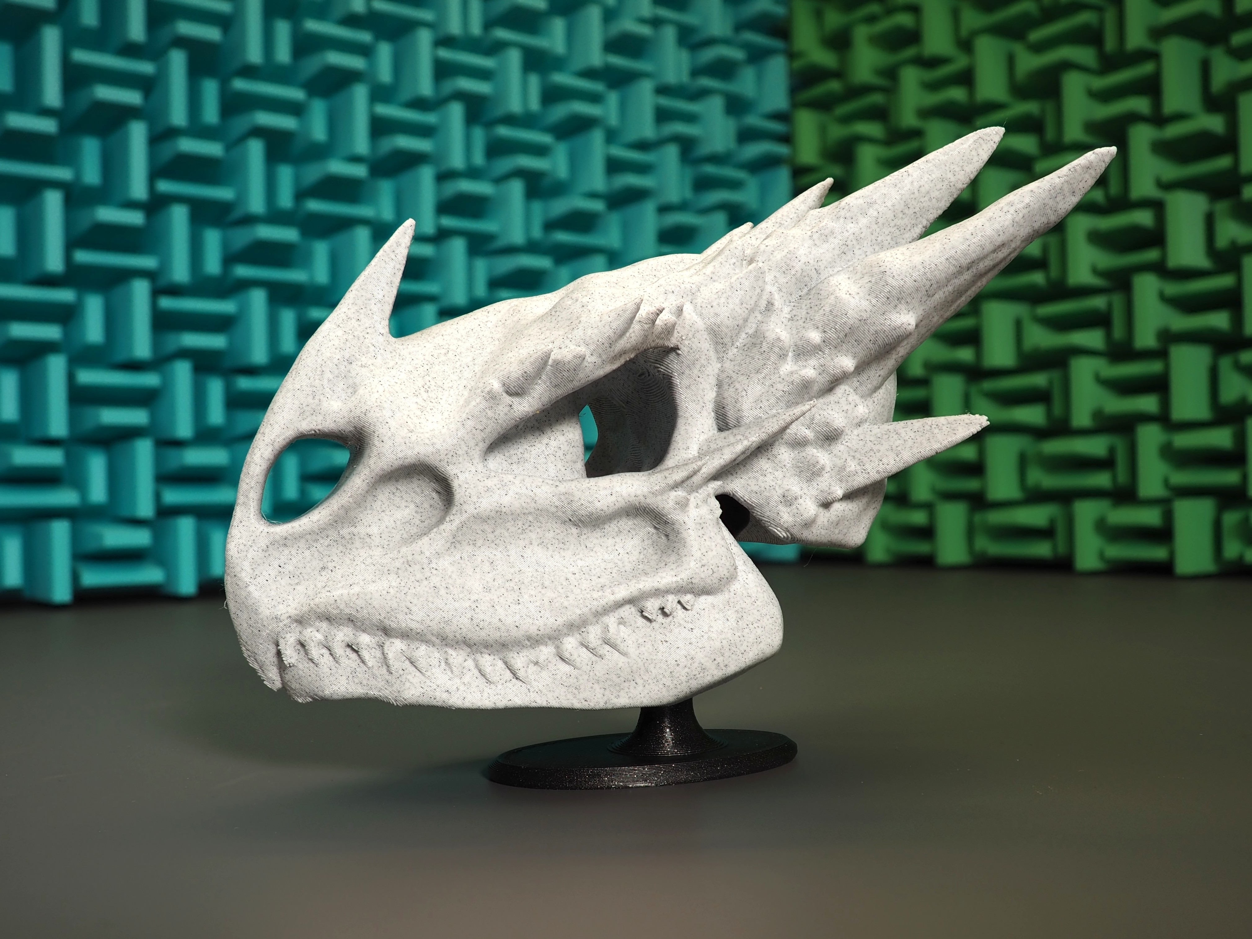 Dragon Skull Stand 3D model thumbnail