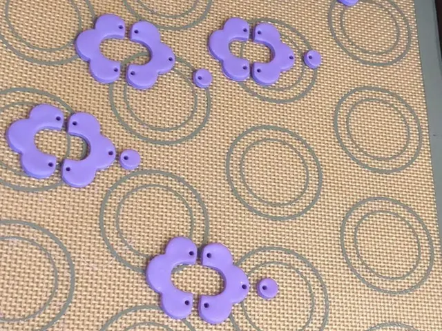 Flower shape cutter