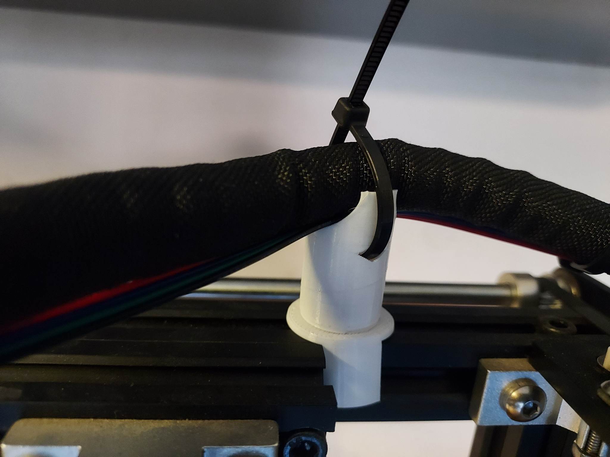 Cable Holder for Ender5 — miniatura 2