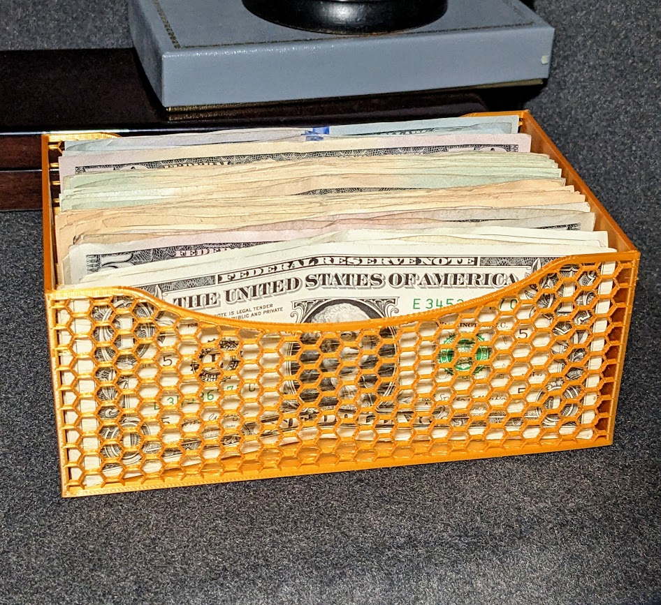 Parametric banknote holder