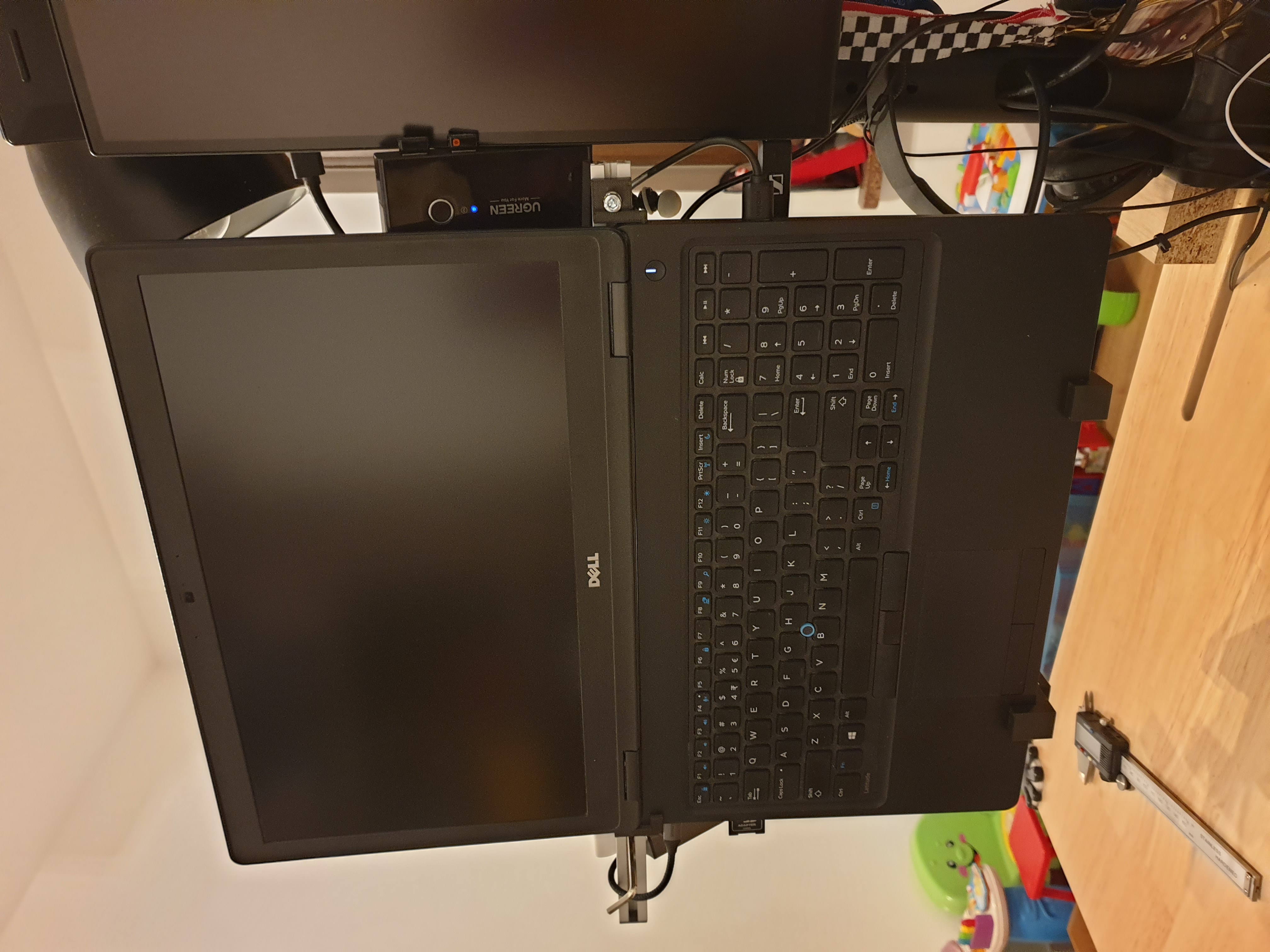Vesa laptop mount.