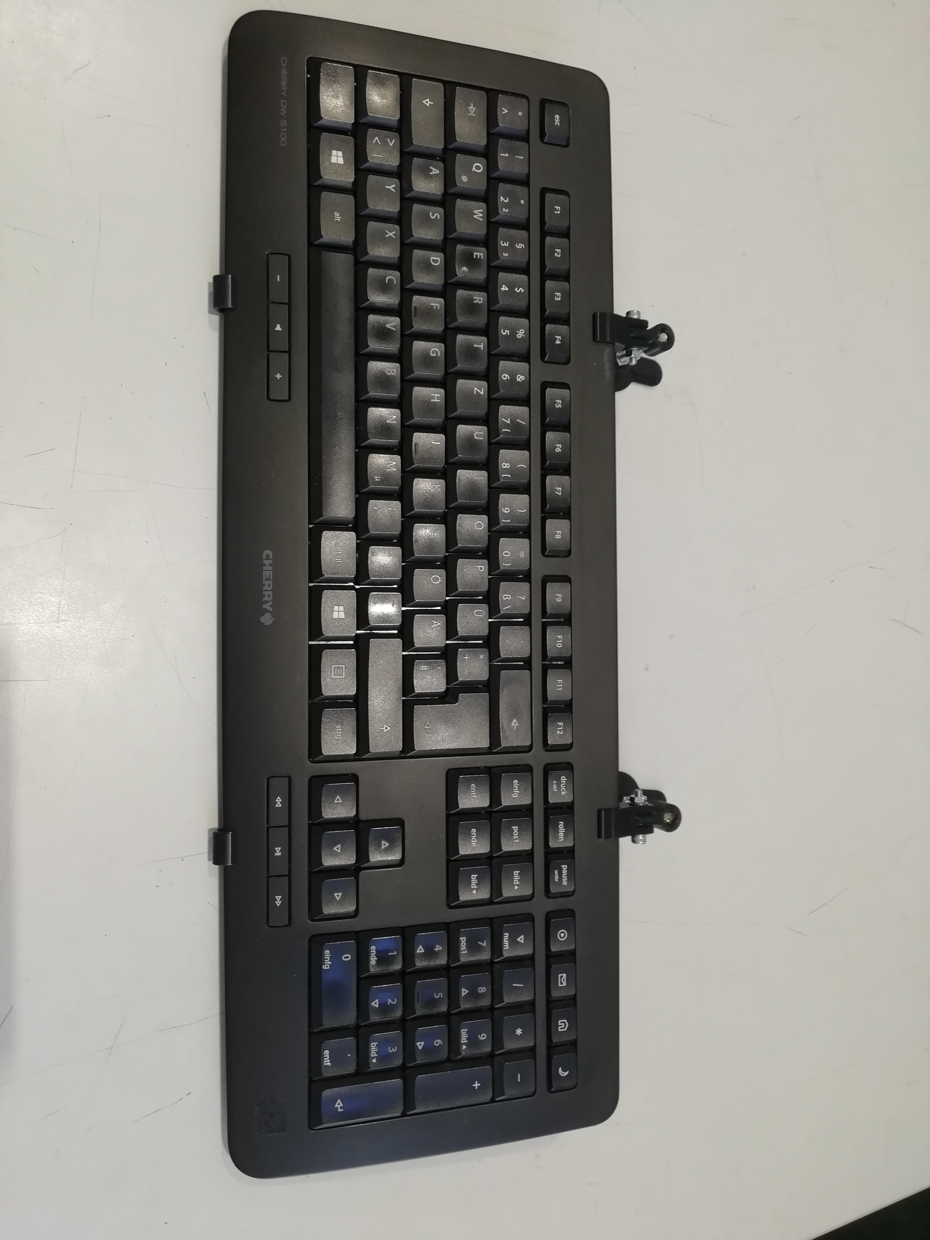 Miniatura 6 do modelo 3D Keyboard Riser - Cherry DW5100