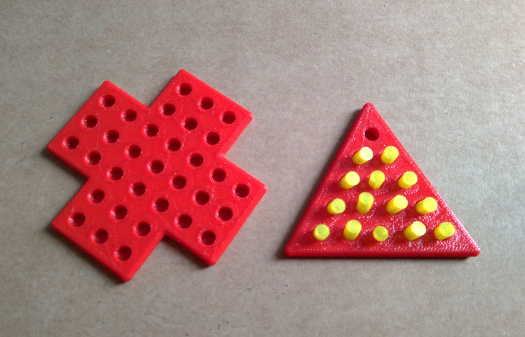 Miniatura 2 do modelo 3D Peg solitaire