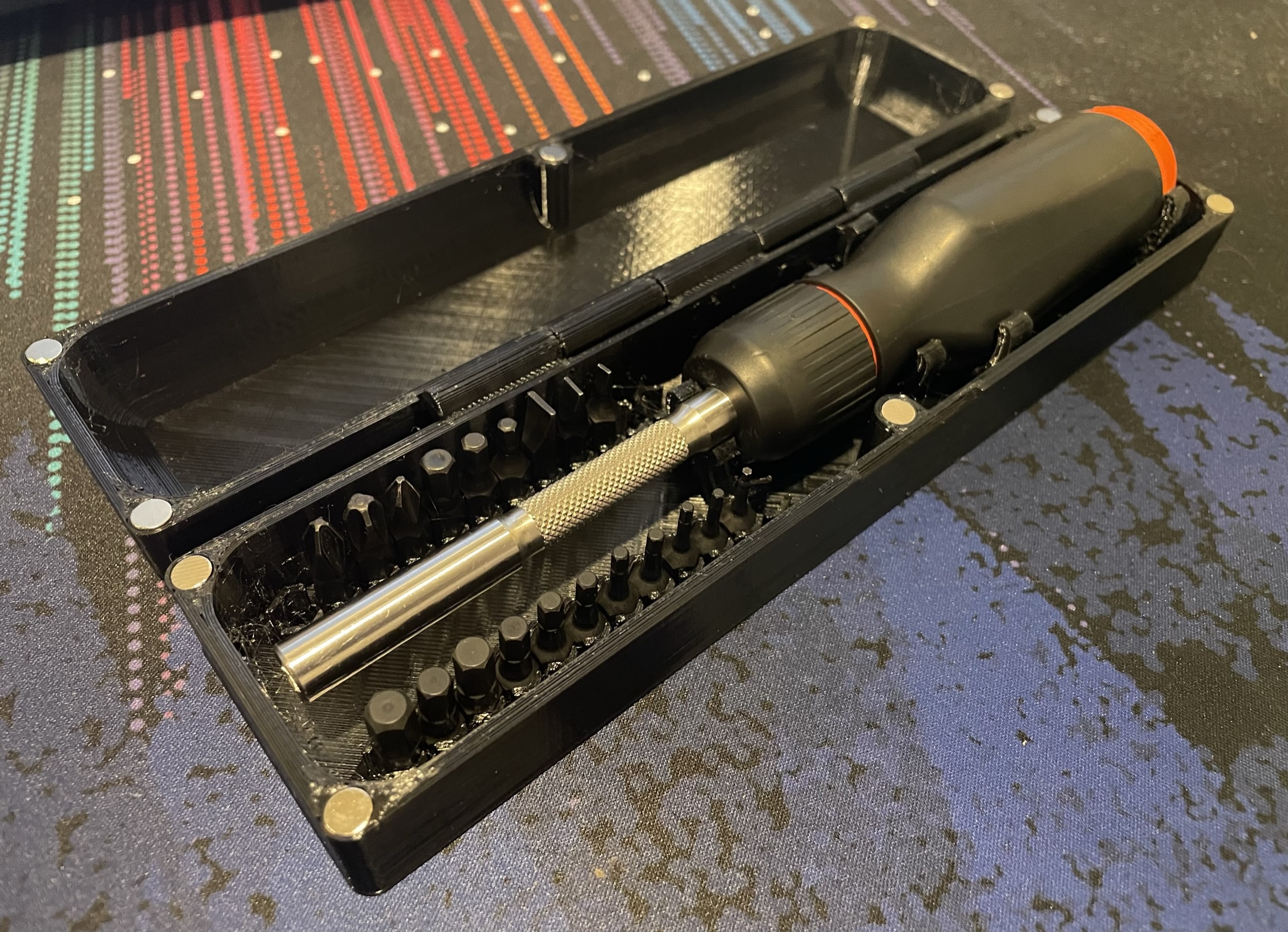 LTT Screwdriver Case by Keegan Phillips Download free STL