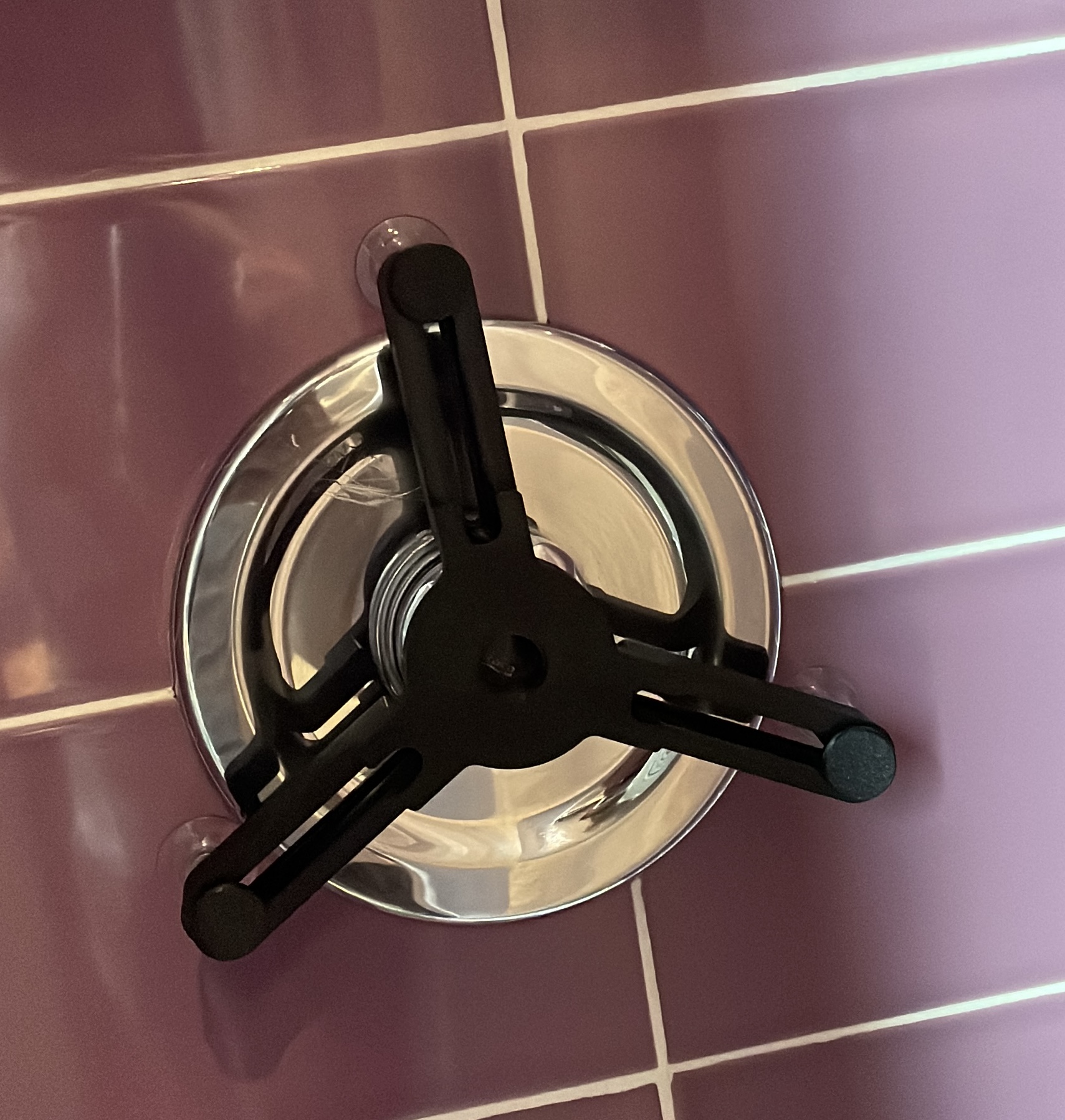 Shower Lock for Push Buttons