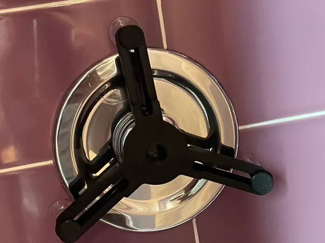 Shower Lock for Push Buttons