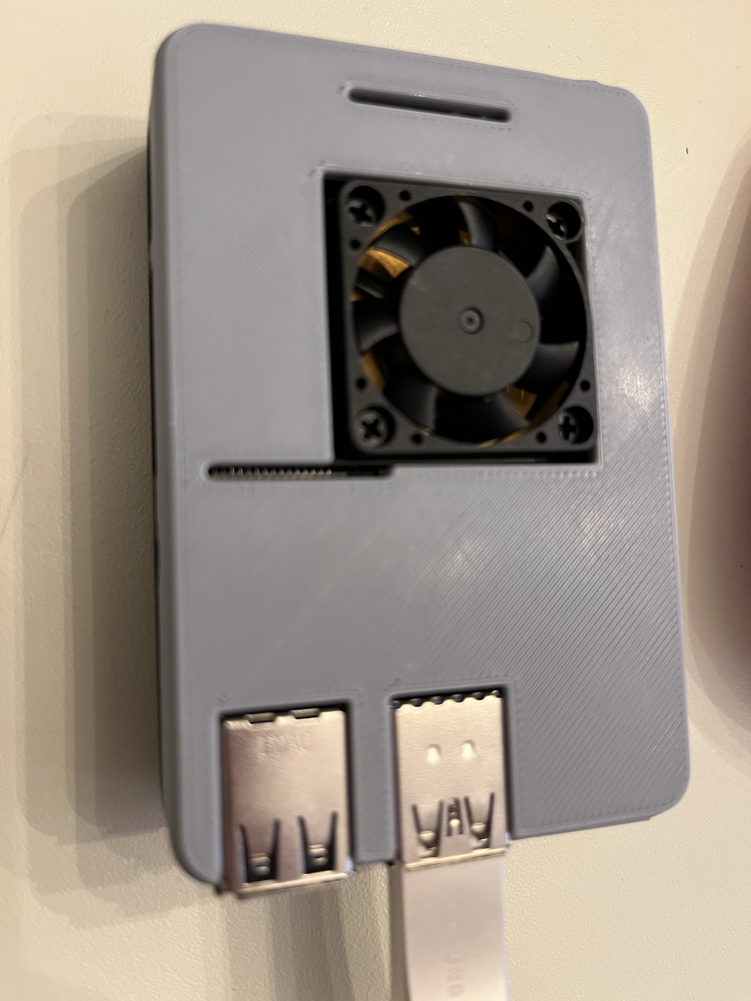 Malolo's screw-less / snap fit Raspberry Pi 4 Case for ARGON40 mini fan