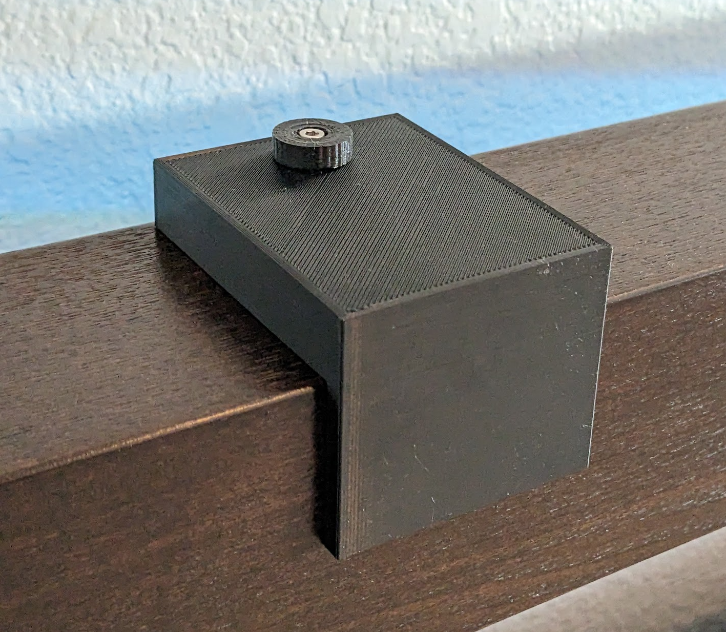 Adjustable Bed Headboard Clamp