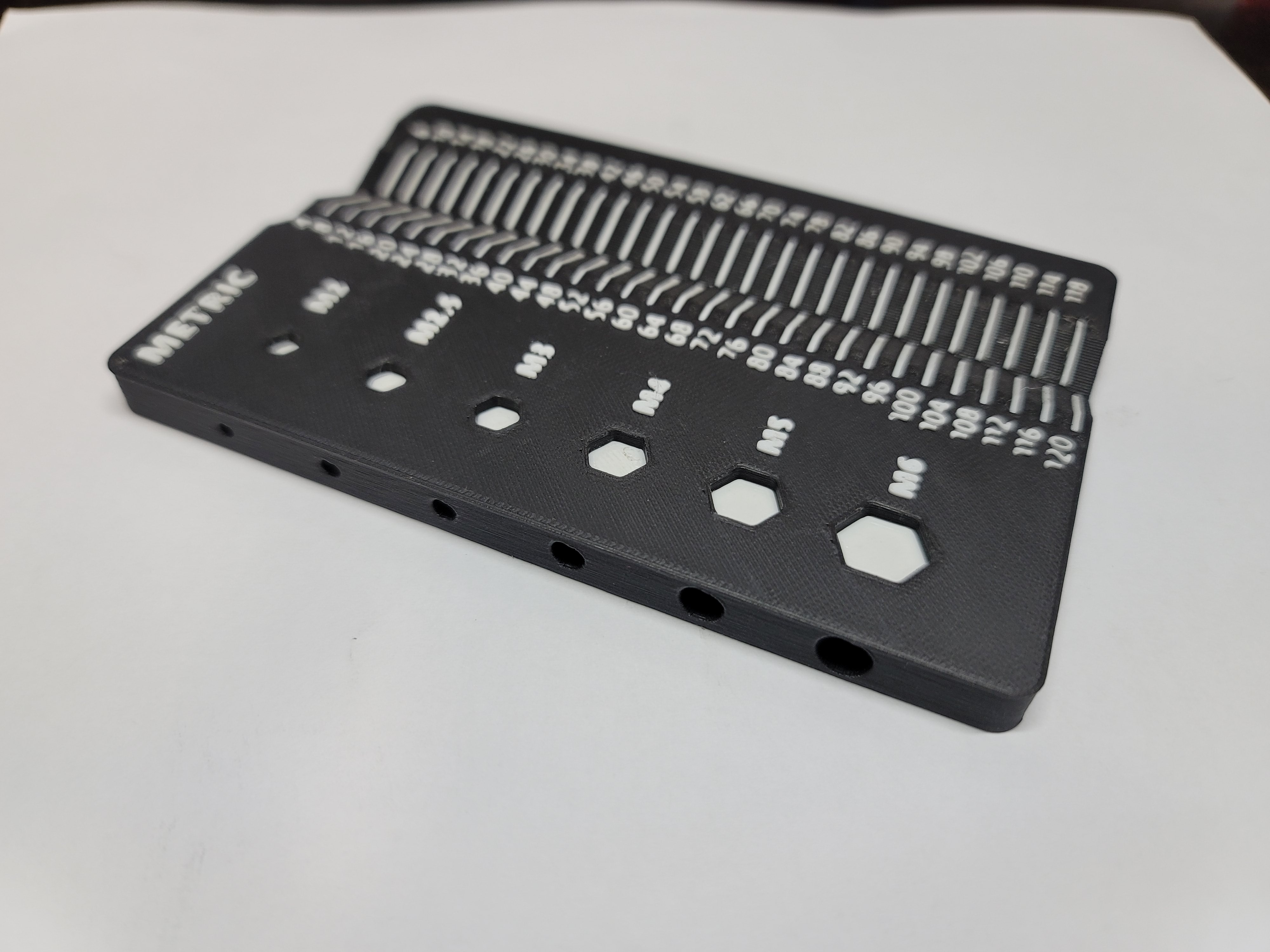 Screw and Nut Measurement Tool