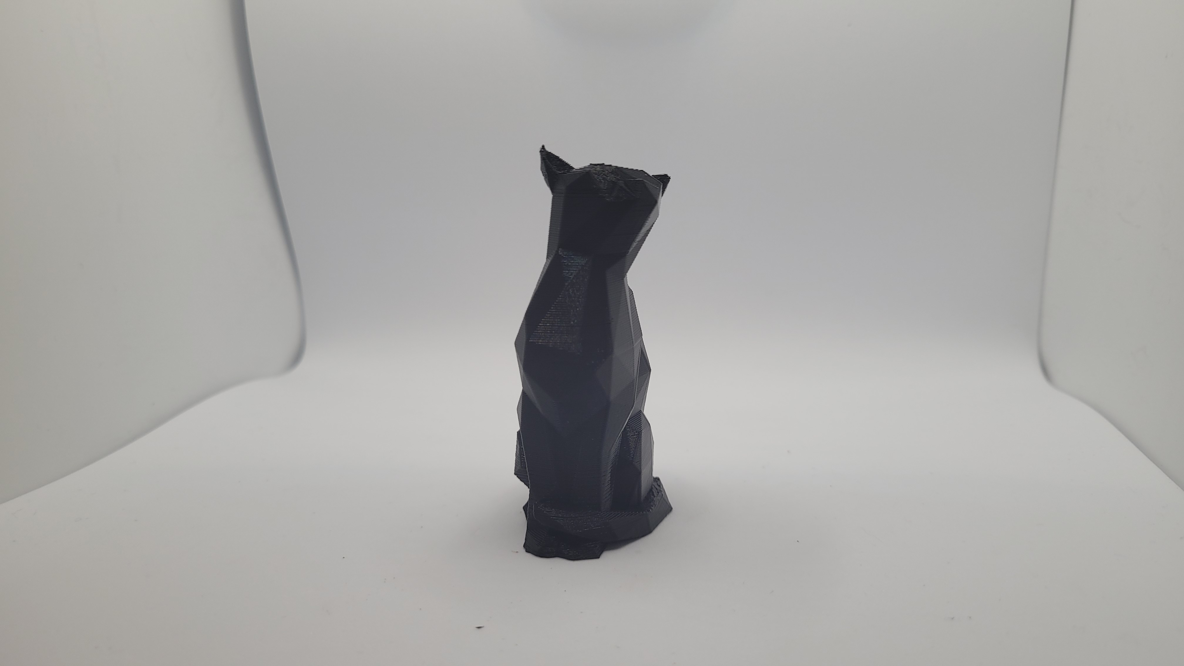 Lowpoly sitting cat - remixed by Brad3DPrints | Download free STL model ...