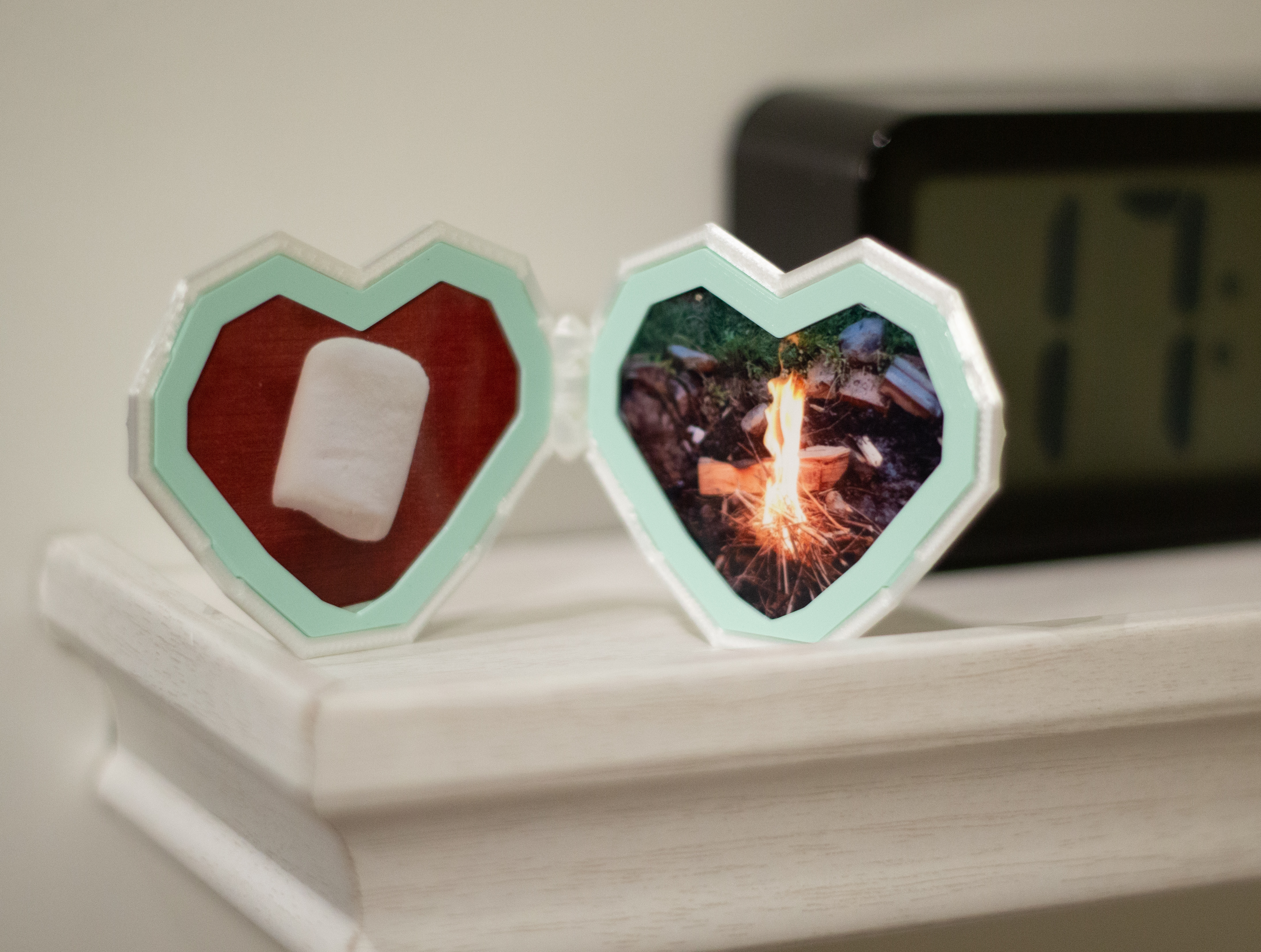 Miniatura 2 do modelo 3D Valentines' Low Poly Locket