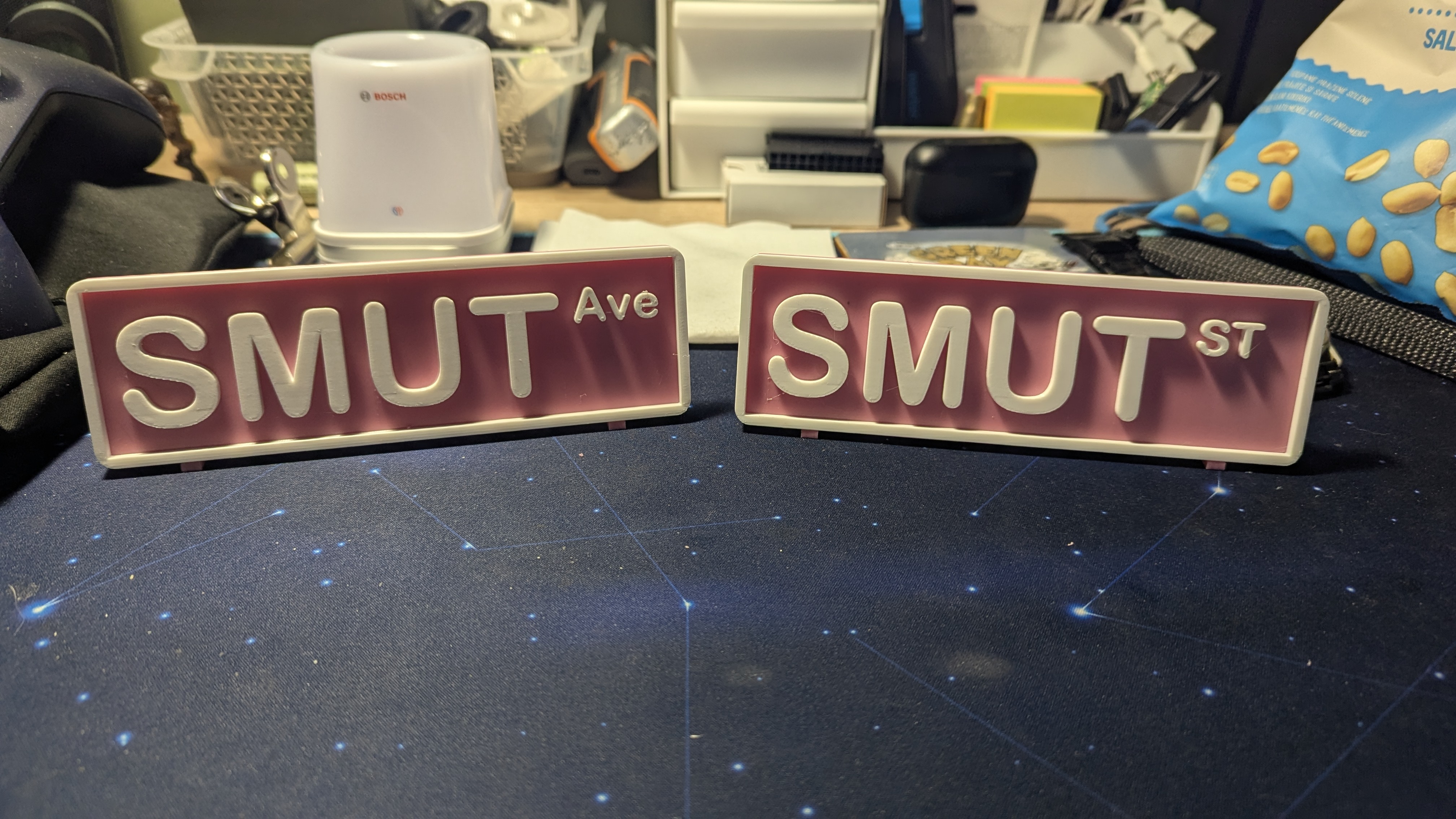 SMUT | Romantasy | Fantasy | Sci-Fi | Thriller Book signs