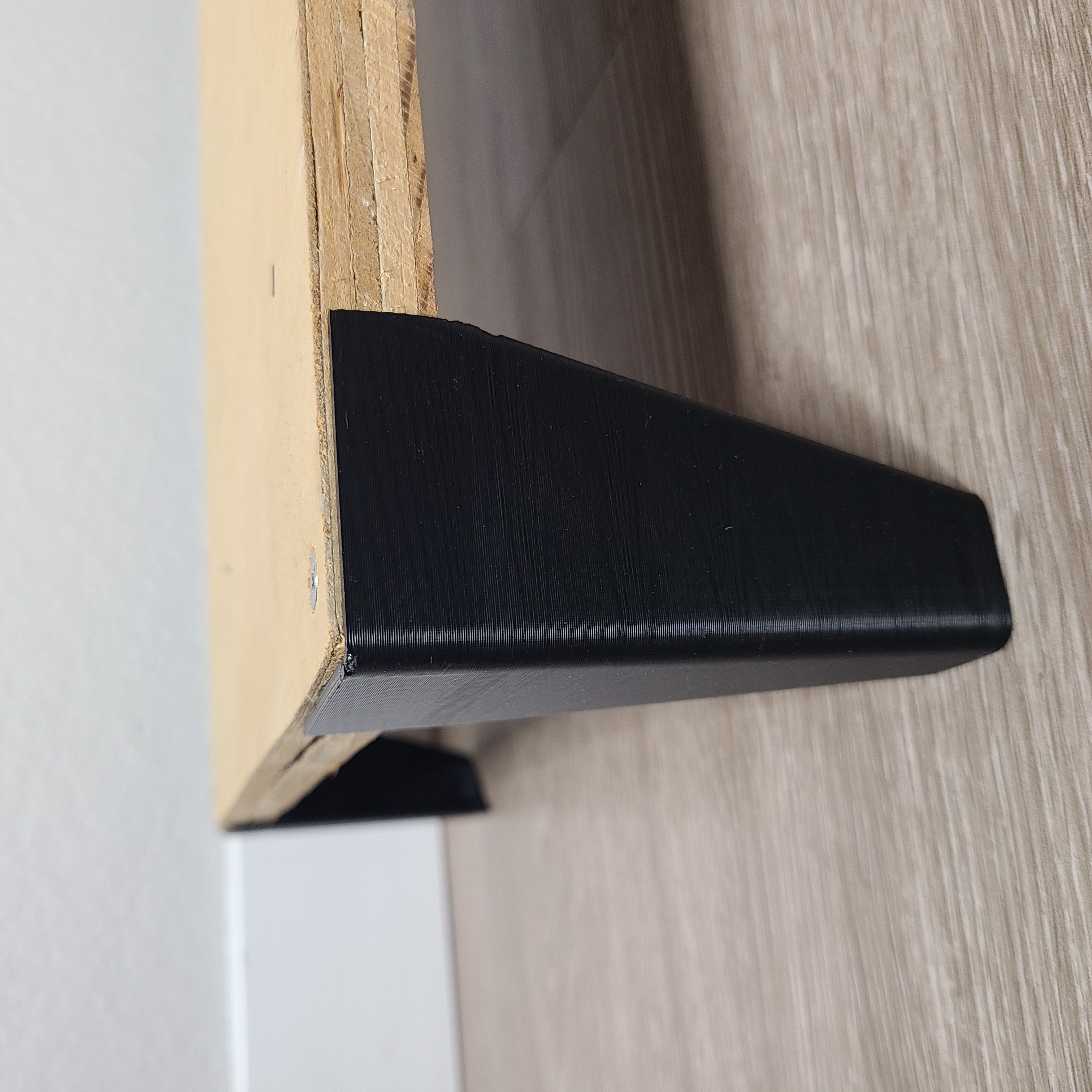 Stand Corner Riser