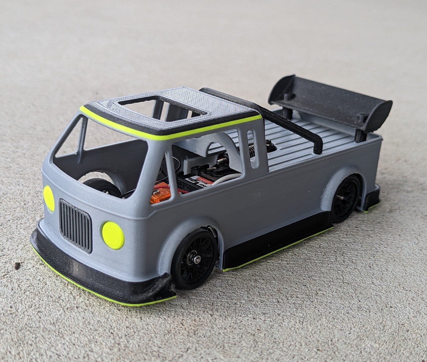 Miniz pick up body, 98mm by JEdwardS Download free STL model