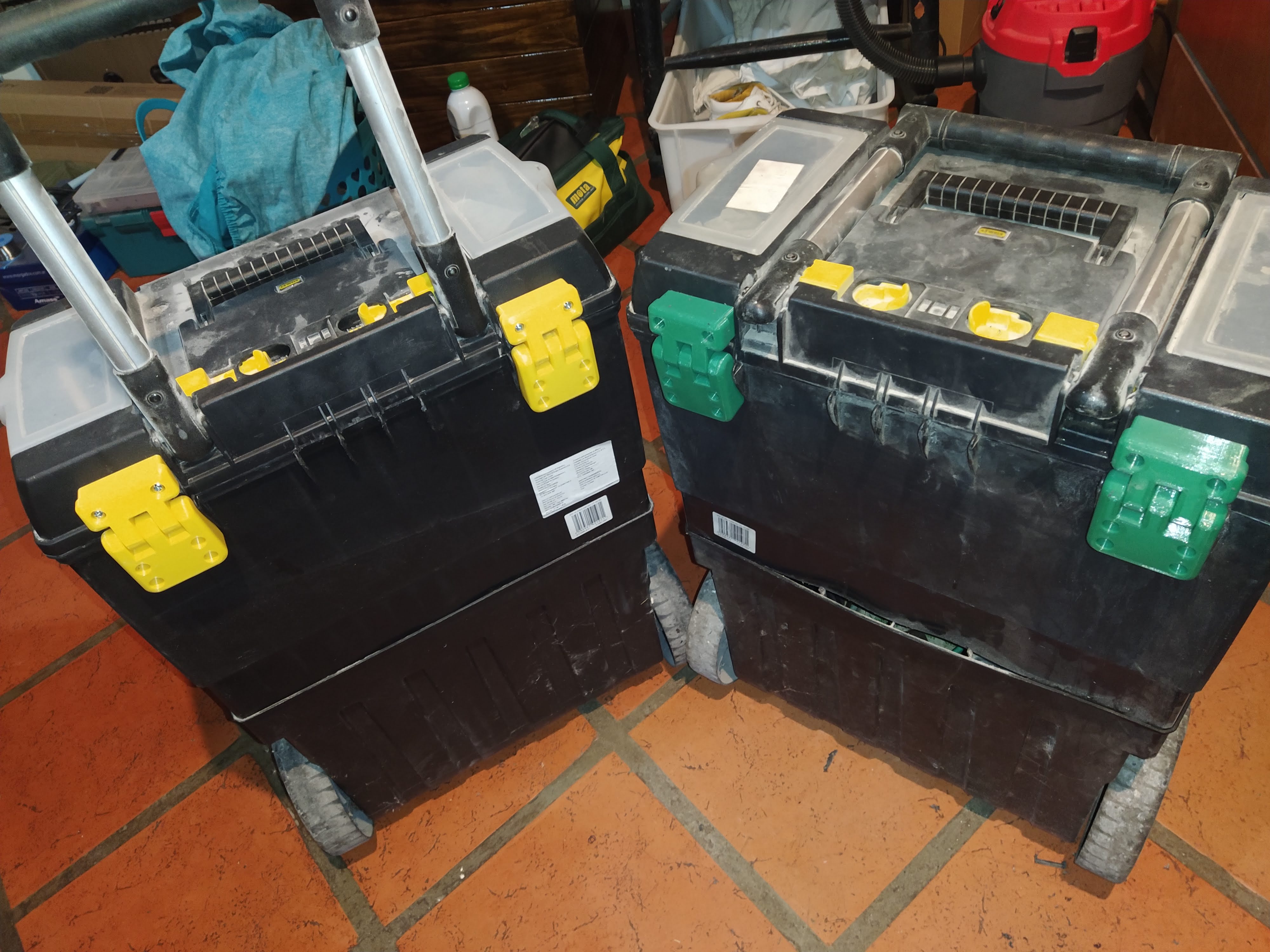 Reparacion bisagra caja herramientas stanley