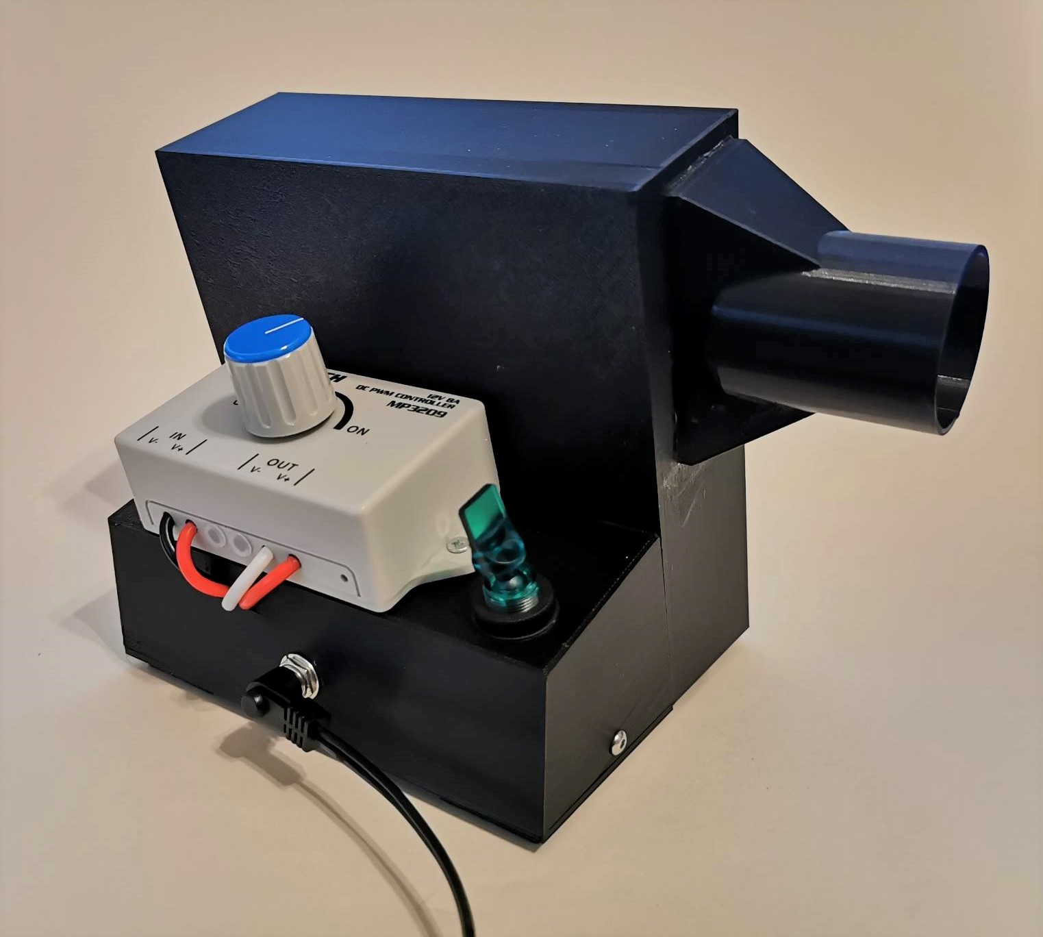 Desktop FUME EXTRACTOR by kssz2 Download free STL model