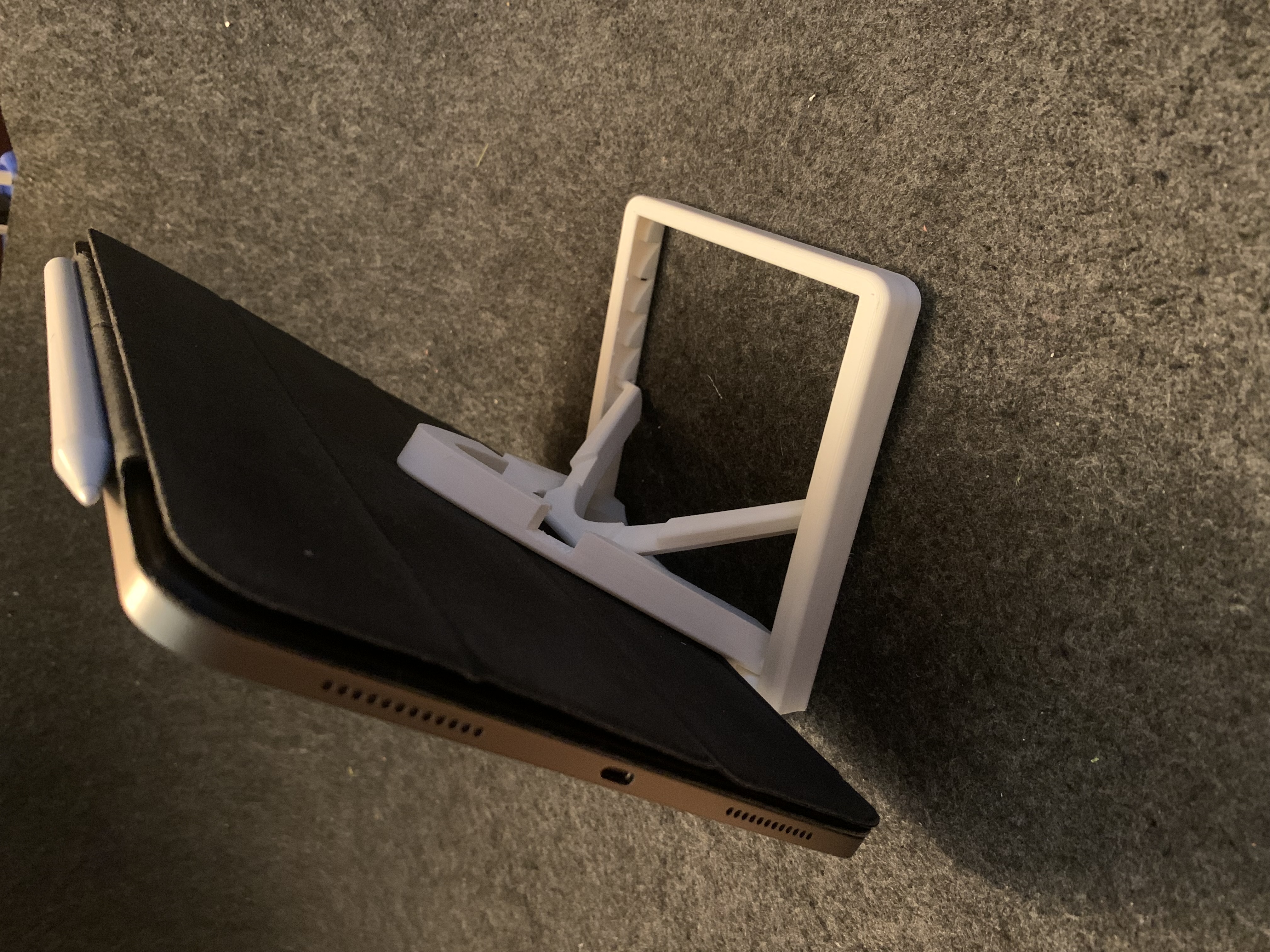 Miniatura 4 do modelo 3D Adjustable Phone/Tablet/iPad Stand