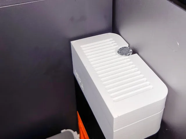 Thermostat switch cover for BentoBox