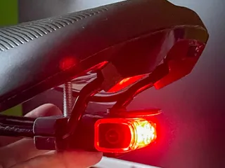 Free STL file Cateye Rear Red Bike Light Holder 🚲・3D printing
