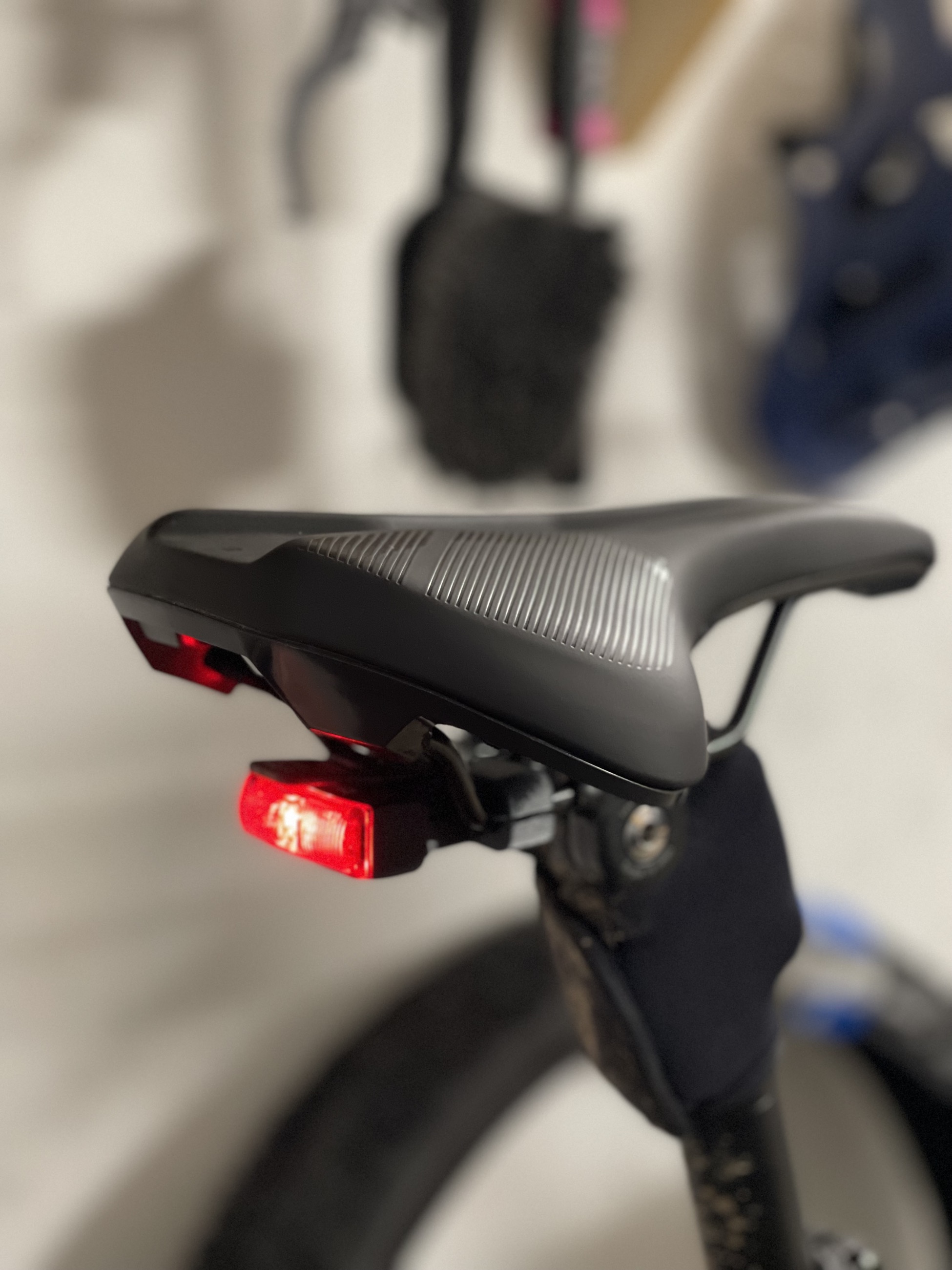 specialized saddle light mount