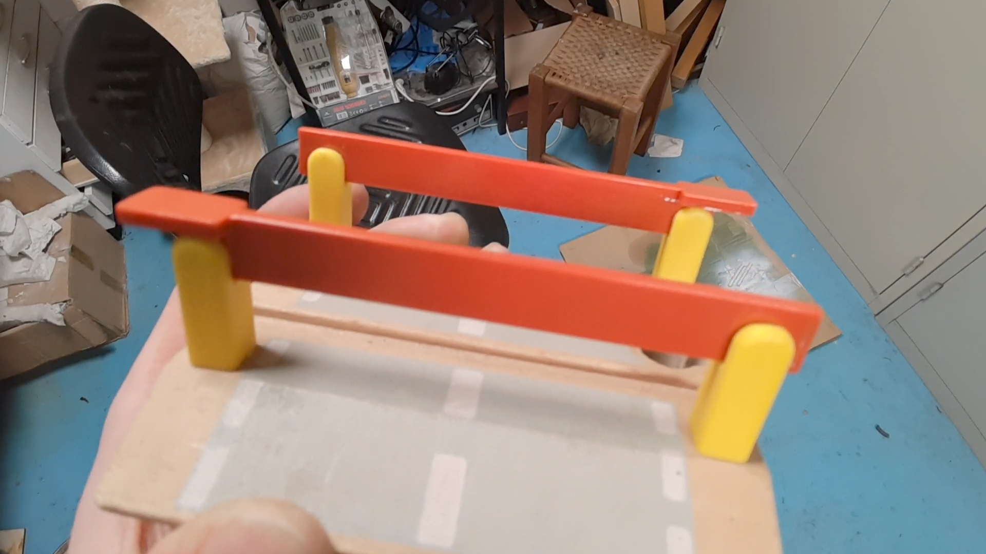 Brio traffic barrier