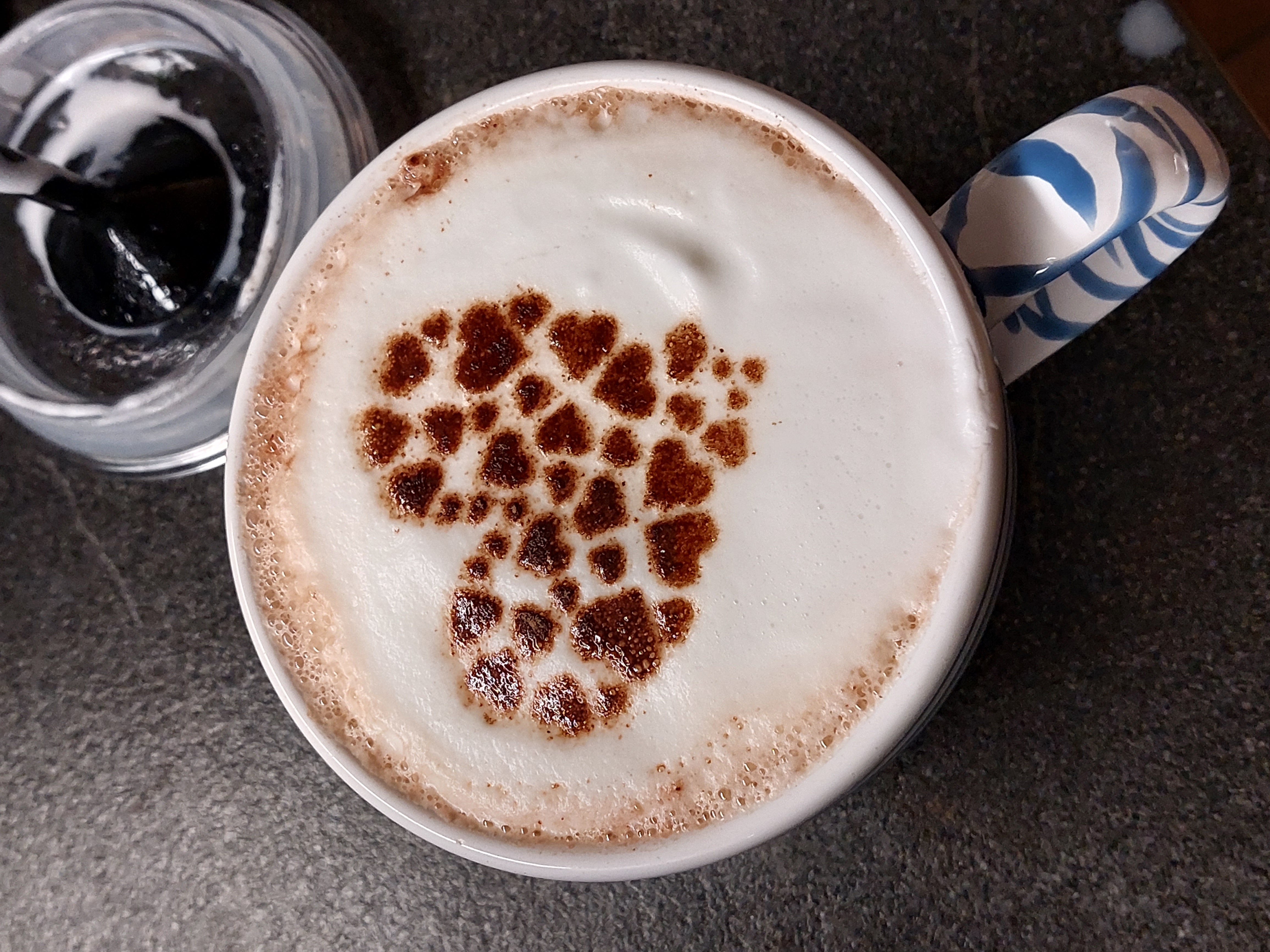 Miniatura 2 do modelo 3D Heart coffee stencil