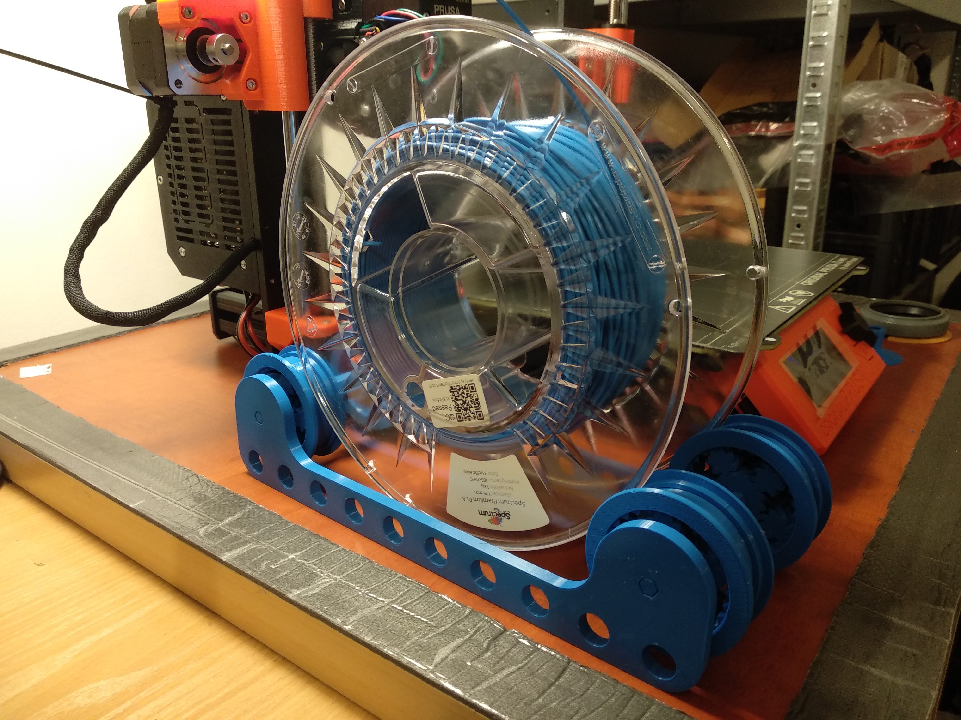 Filament holder