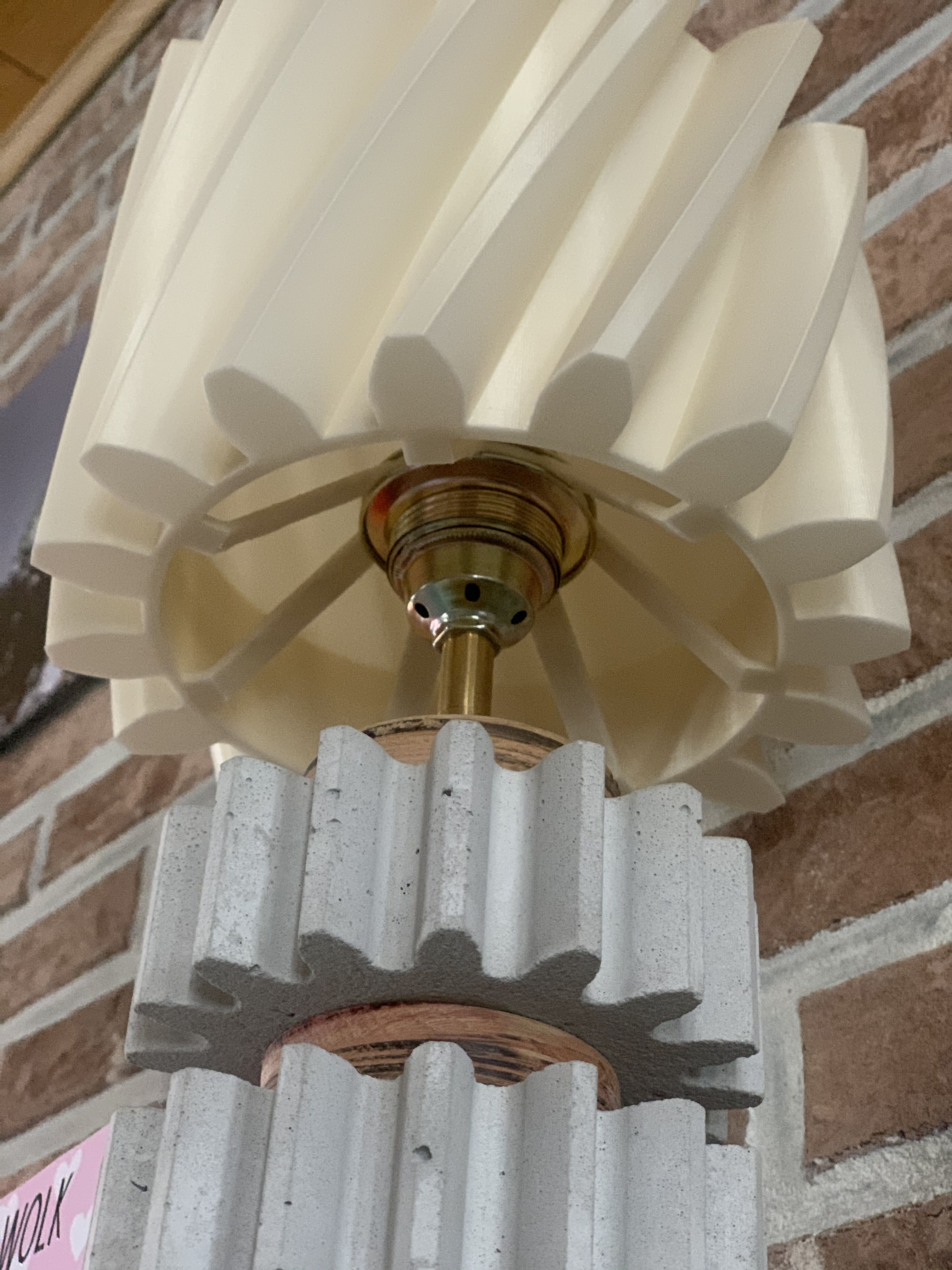 Miniatura 4 do modelo 3D Lamp shade gear