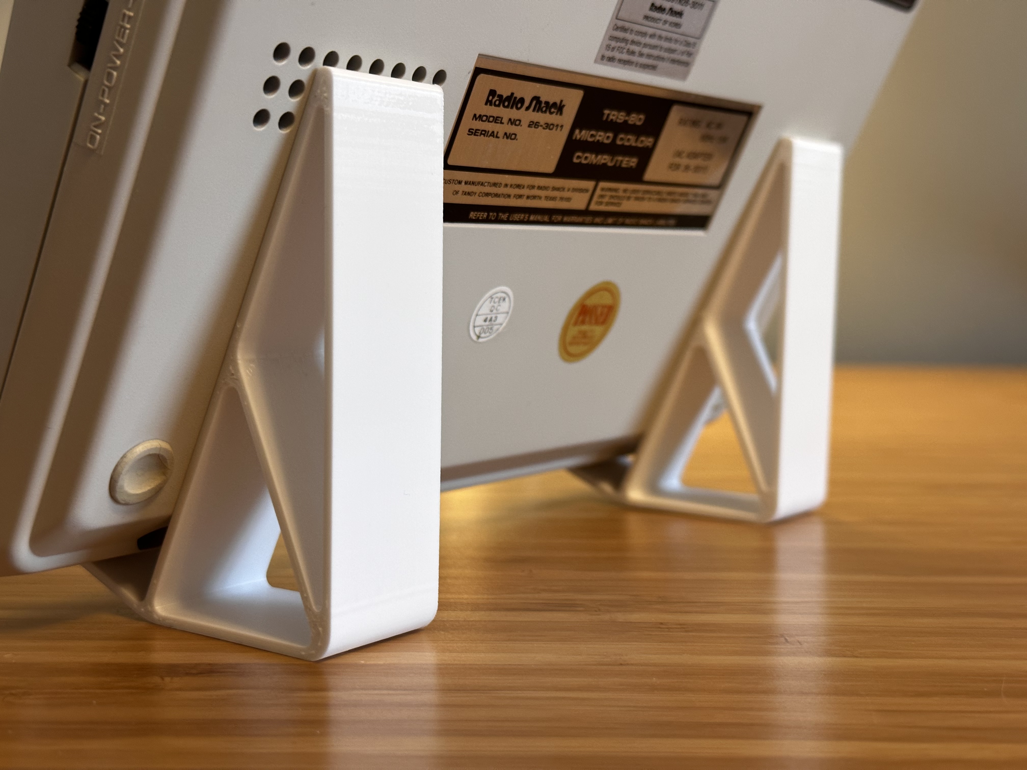 Display stand for TRS-80 MC-10 by Schrockwell | Download free STL model ...