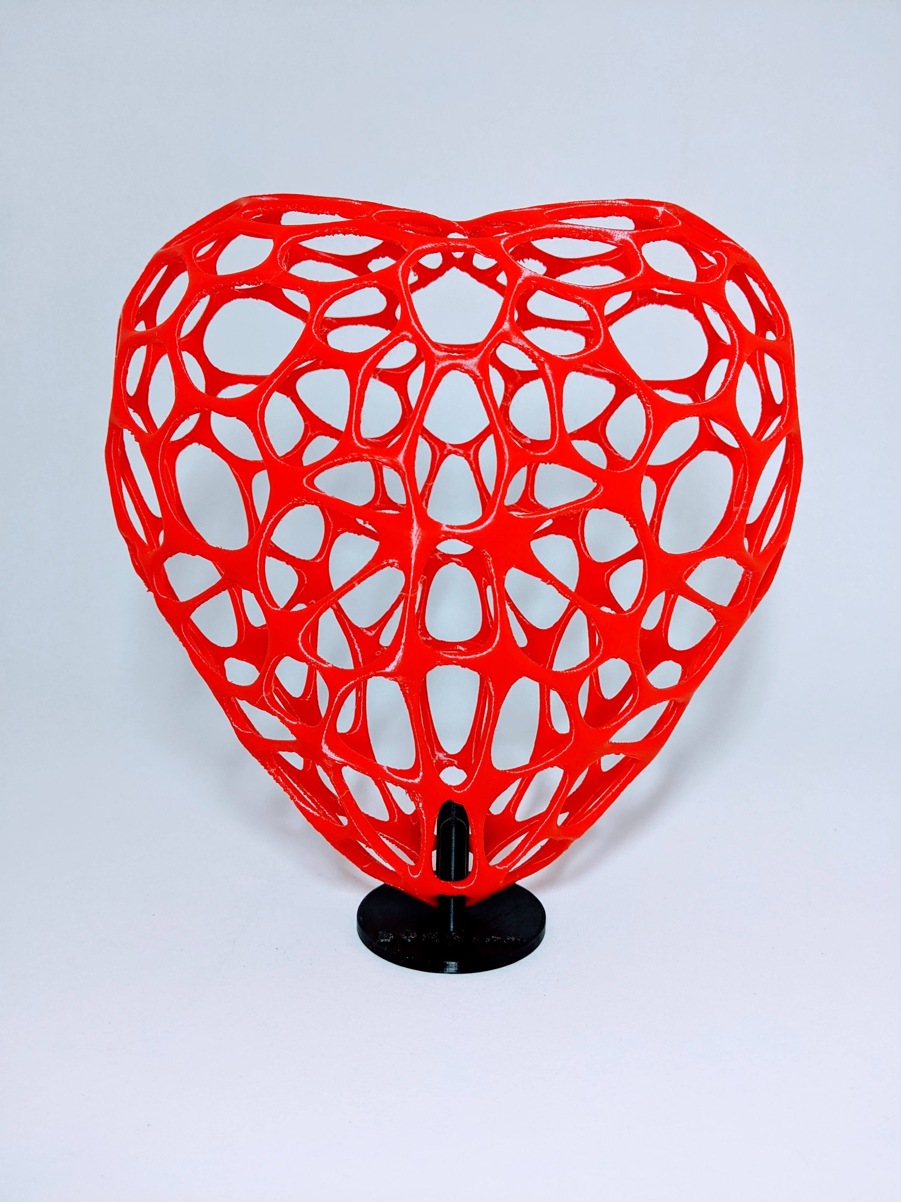 wireframe Heart with stand