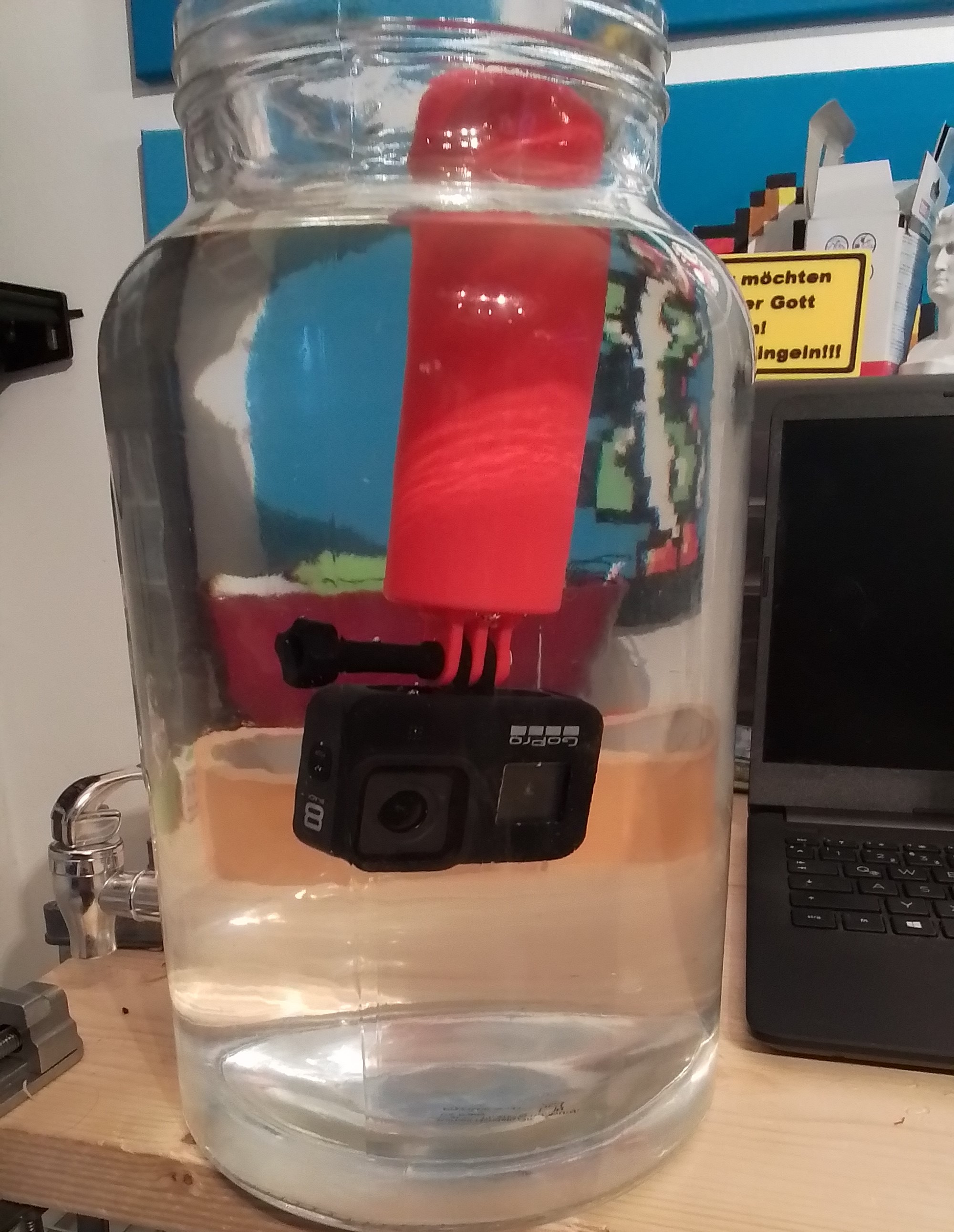 GoPro 8 floaty handle /  schwimmender Griff für die GoPro 8