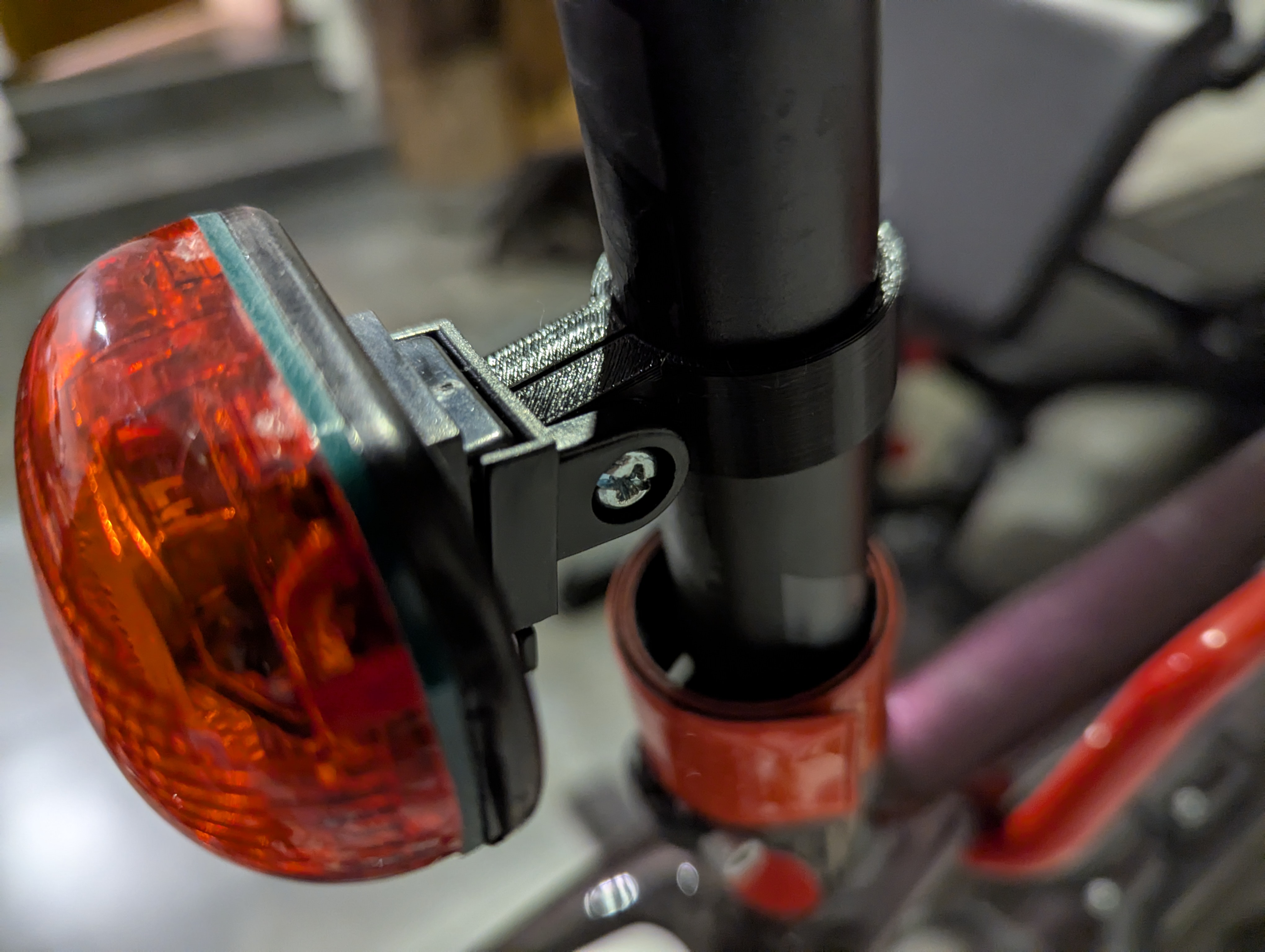 Parameterized Rear Bike Light Mount - for seatpost 25-32mm — thumbnail 2
