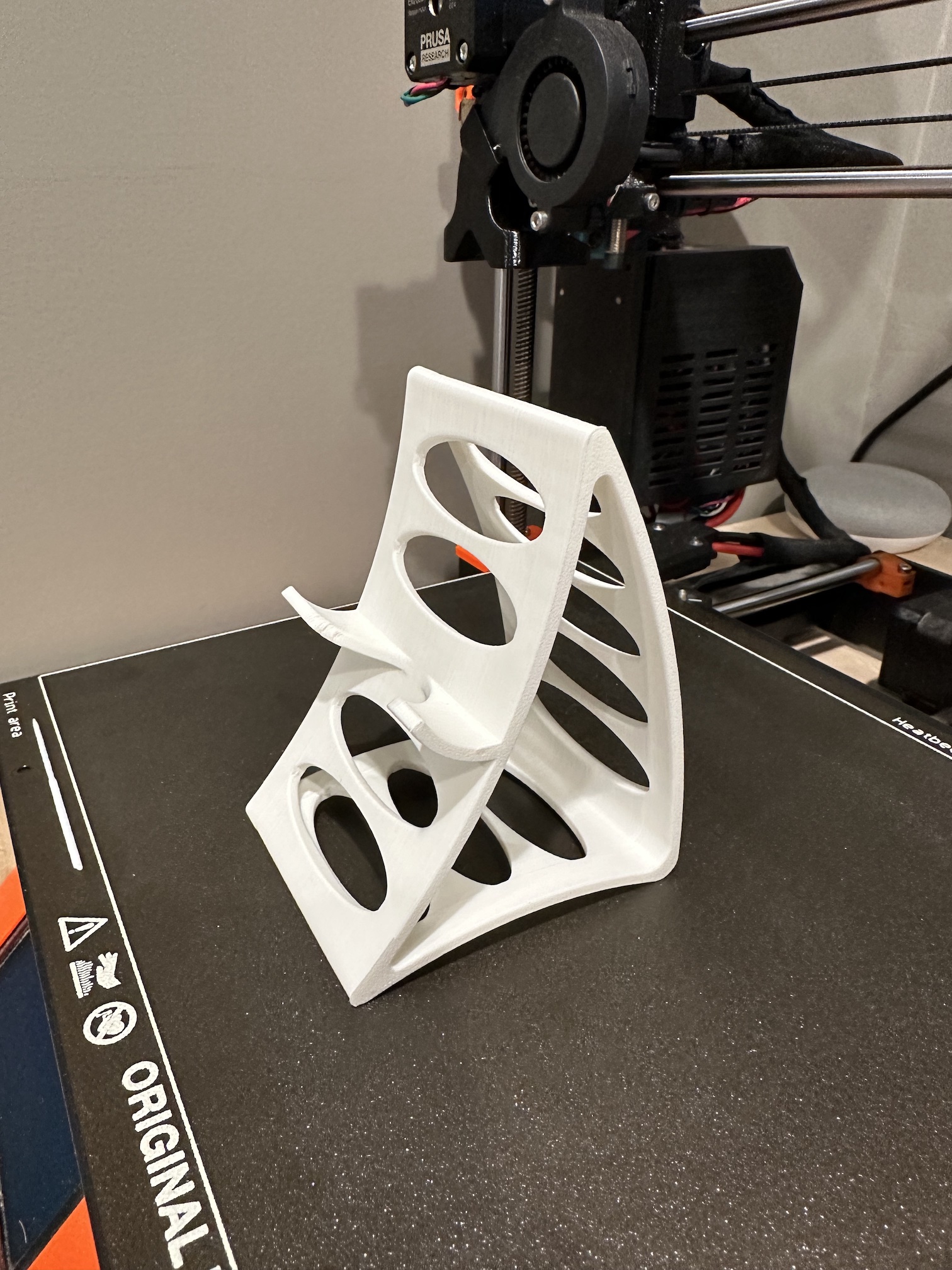 Phone Stand por plasmata | Descargar modelo STL gratuito | Printables.com