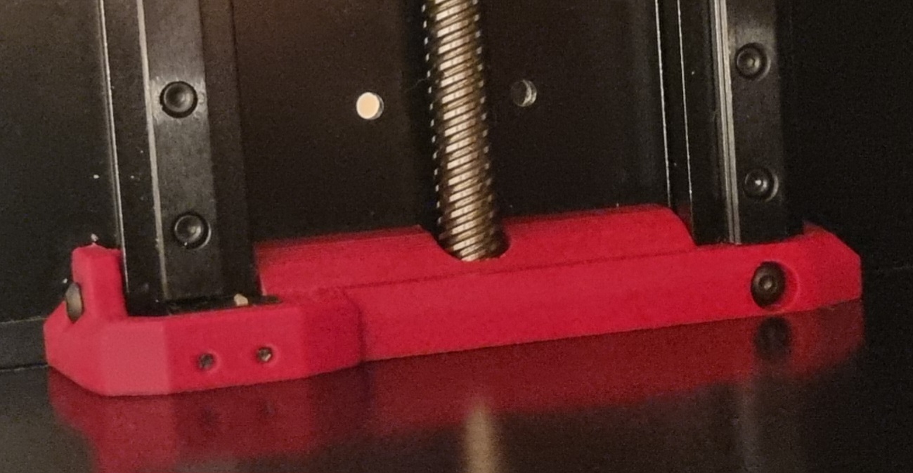 Voron V0.2 Z endstop combined with a lower guard to protect the area around the leadscrew